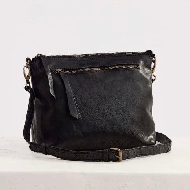 Juju & Co Large Essential Pouch Bag
