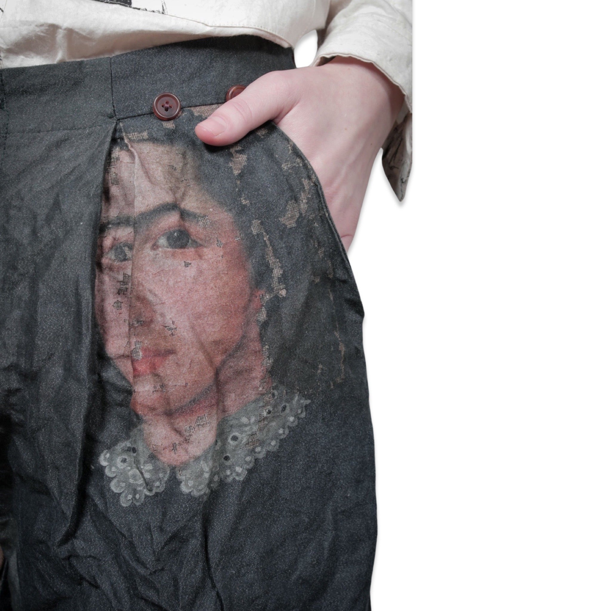 Aleksandr Manamis Portrait Print Cropped Pant