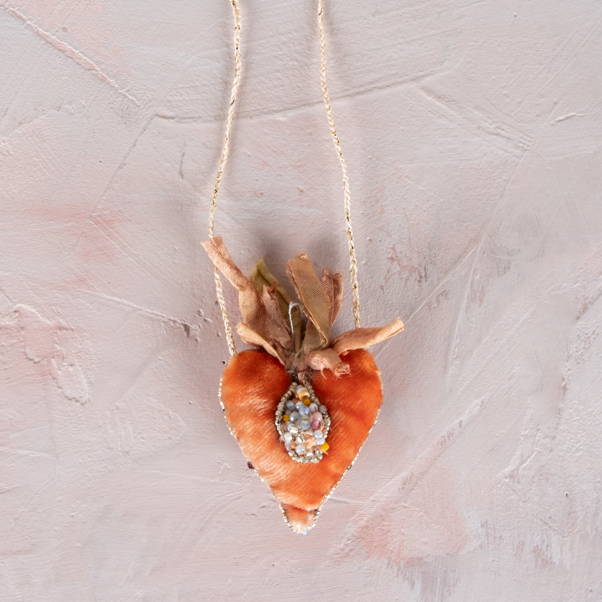 Antomoon Silk Velvet Hand Embroidered Heart Necklace