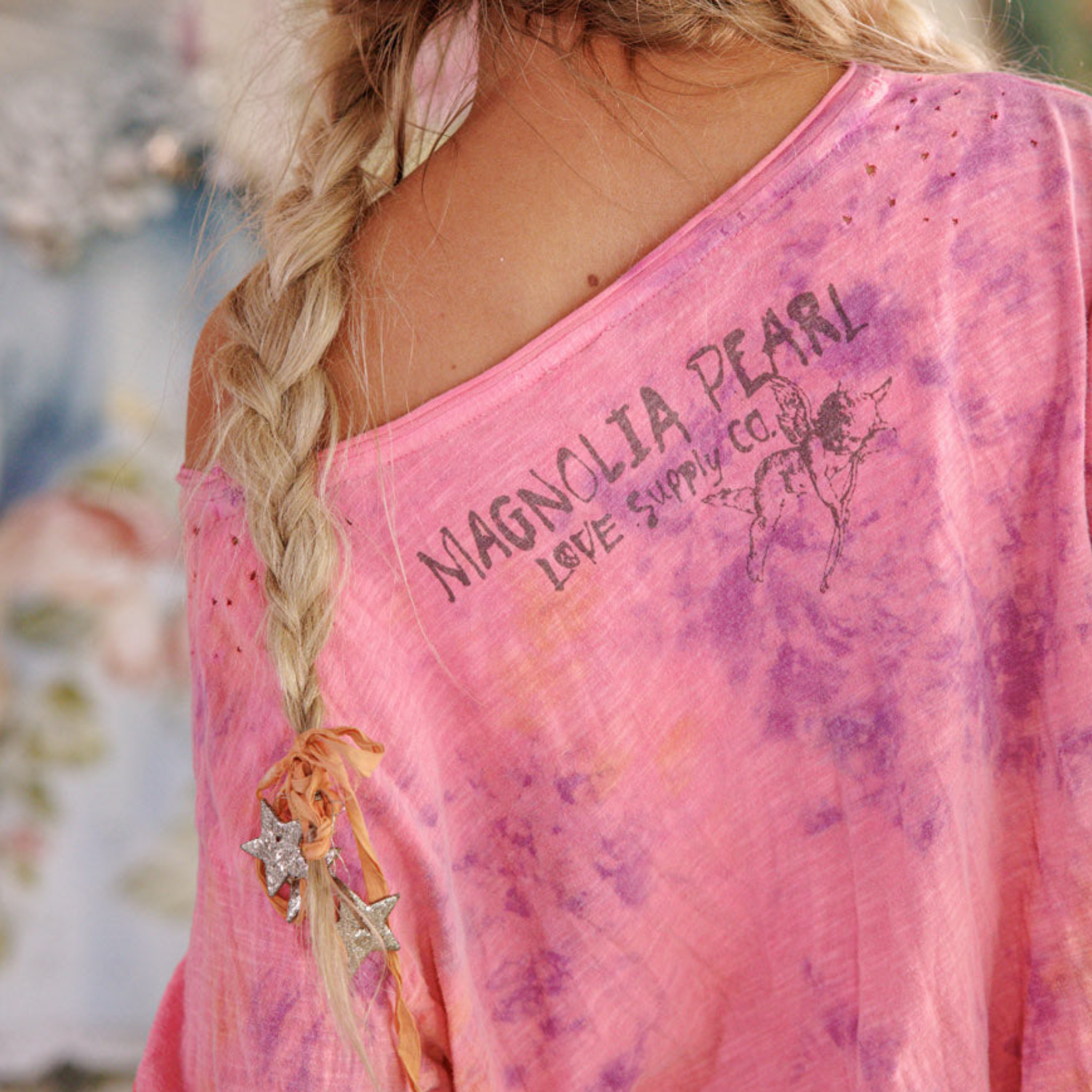 Magnolia Pearl Floral Robin Viggo Tee