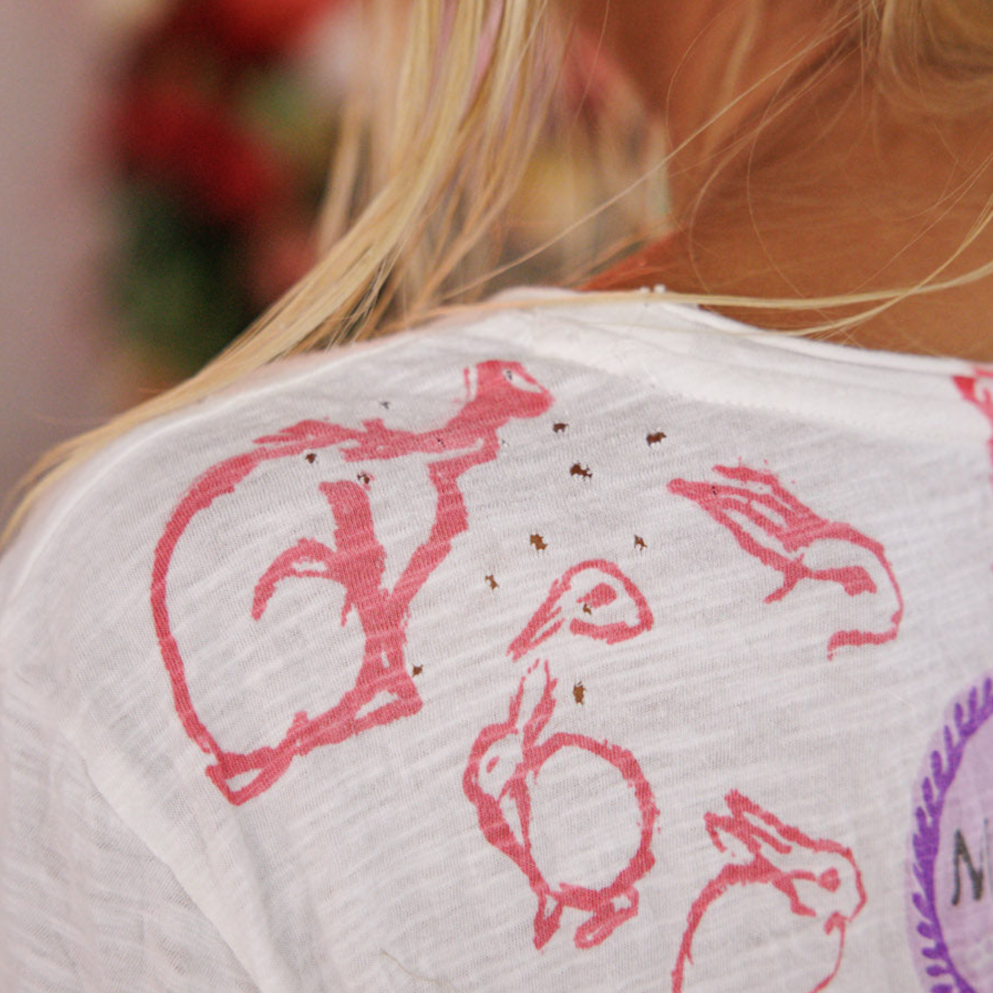 Magnolia Pearl Ducks Love Strawberries Tee