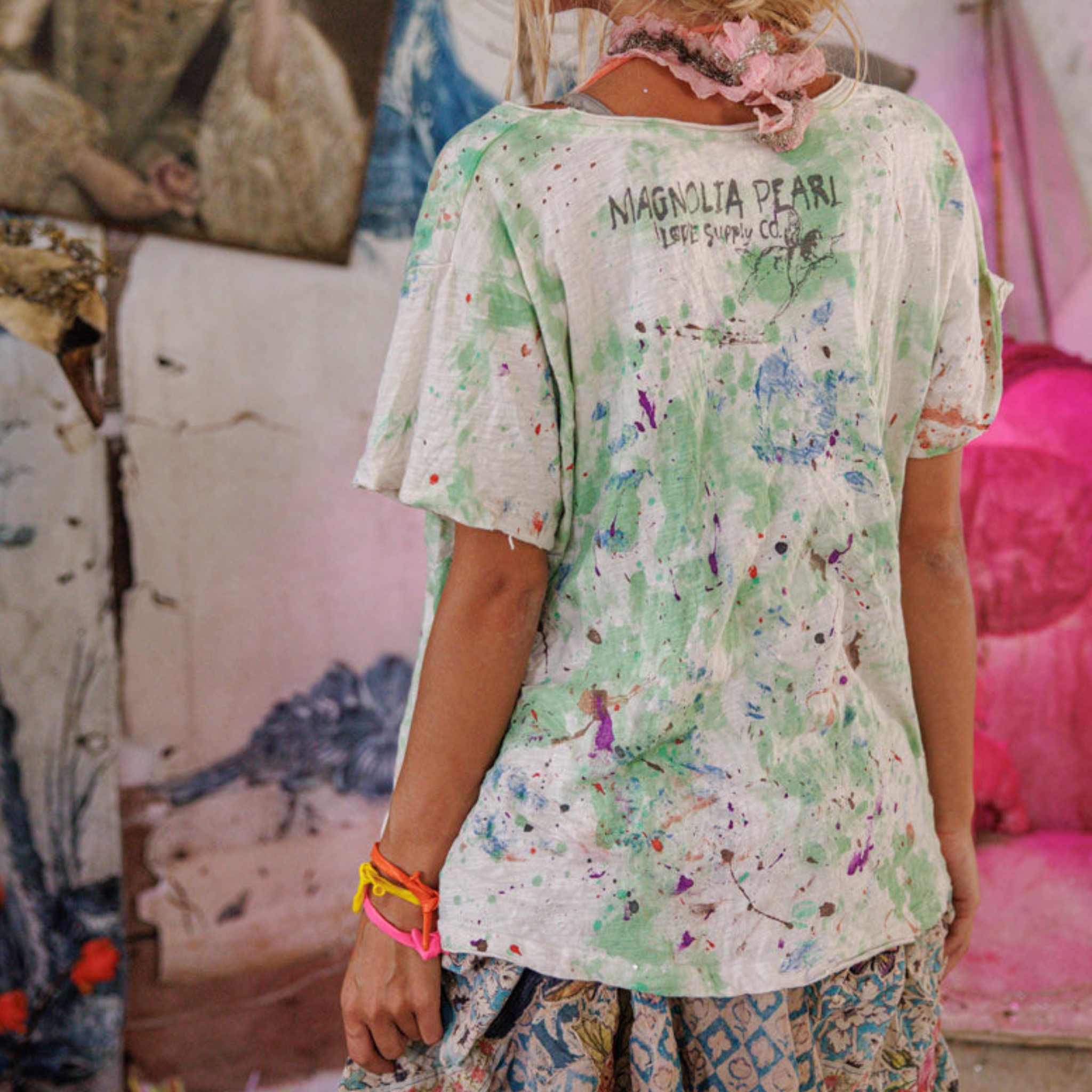 Magnolia Pearl Floral Songbird Art Class Tee