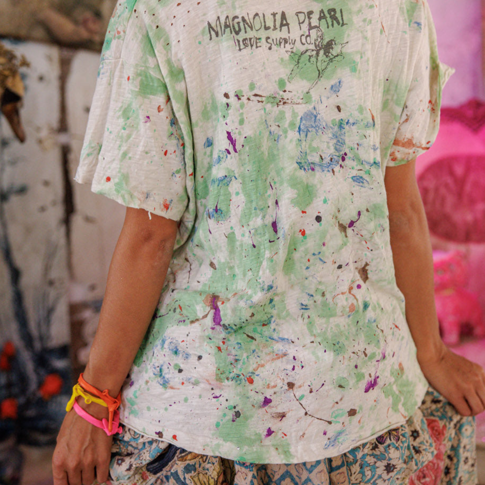 Magnolia Pearl Floral Songbird Art Class Tee