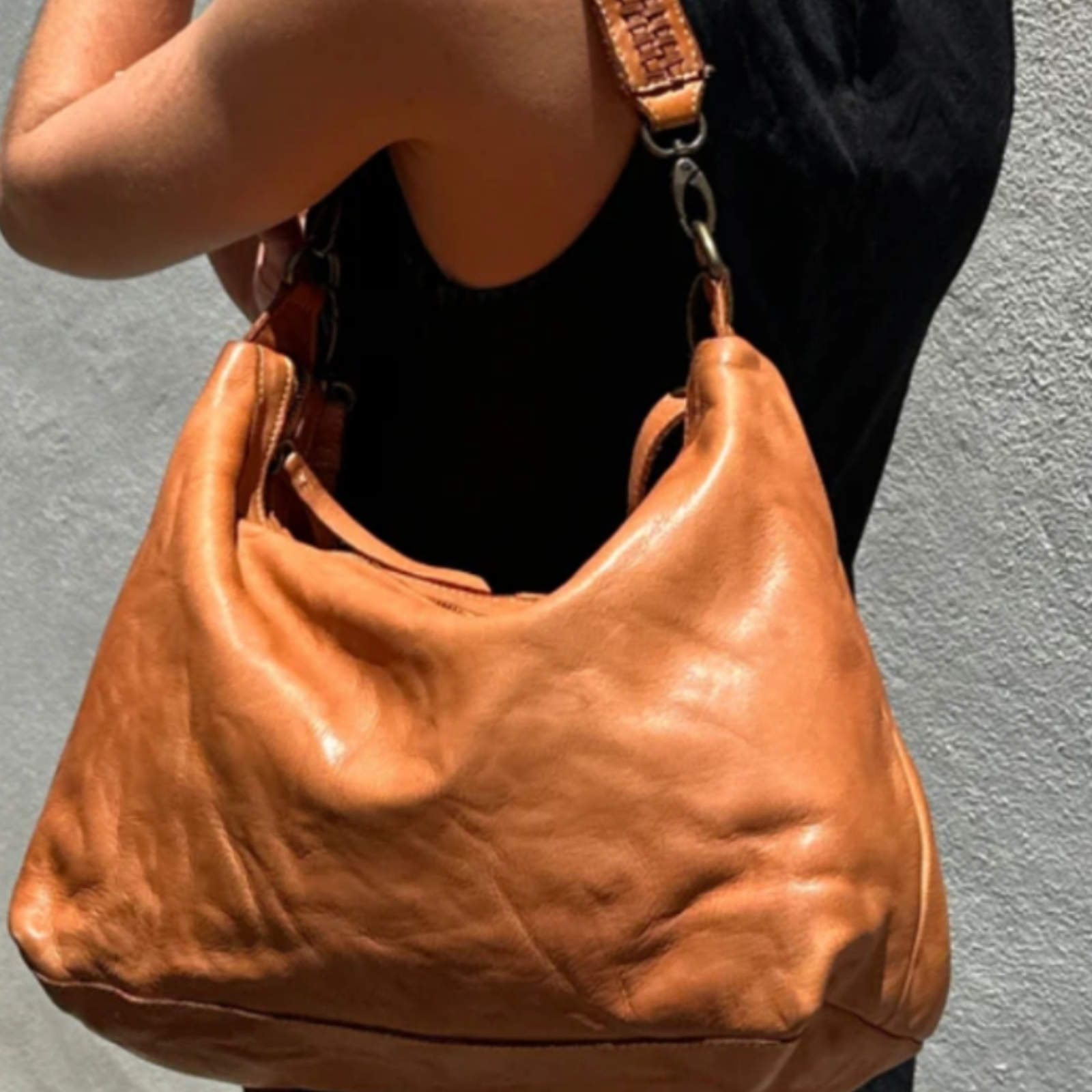 Juju & Co Signature Slouchy Leather Bag