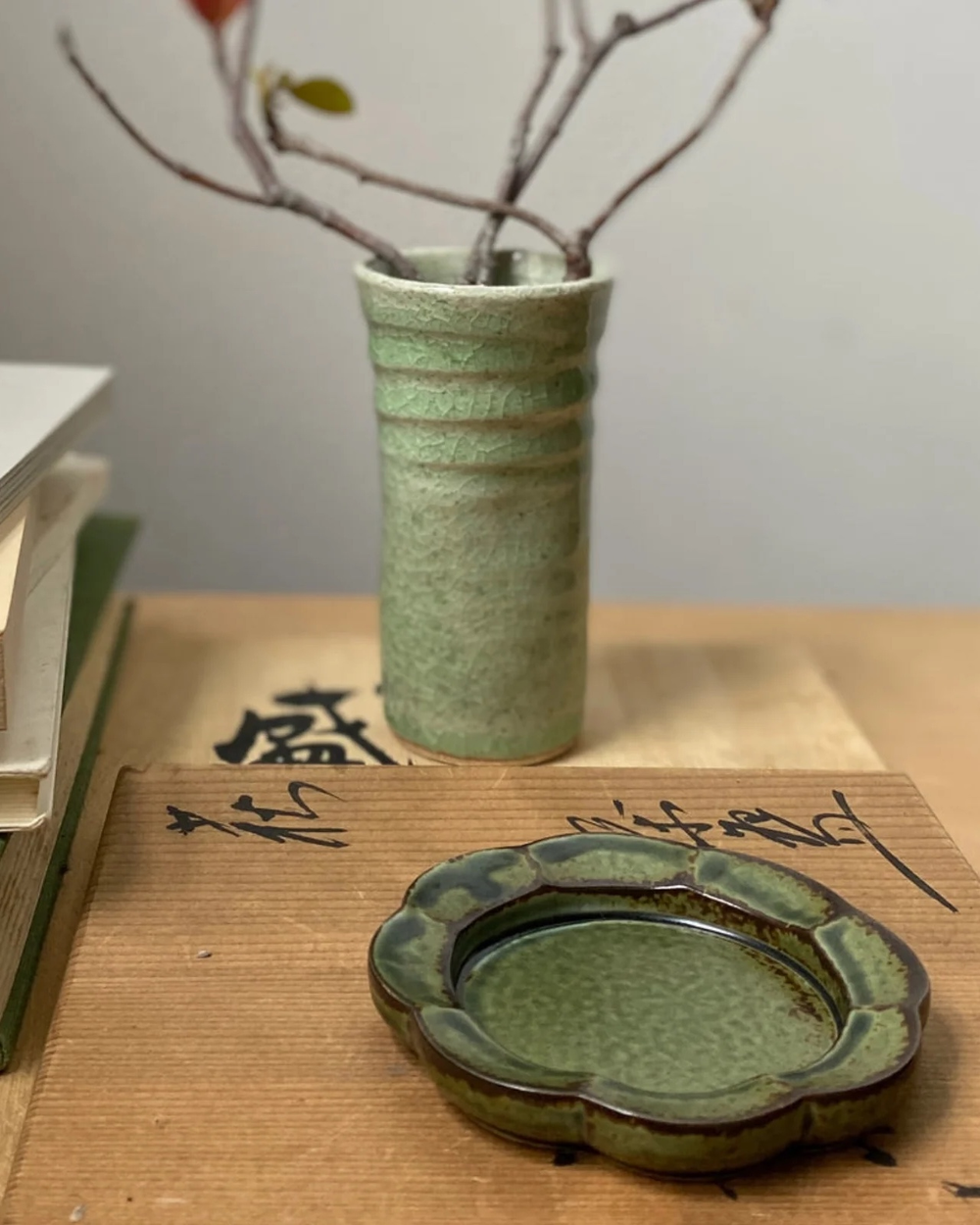 Hibi Seto Porcelain Flower Incense Dish