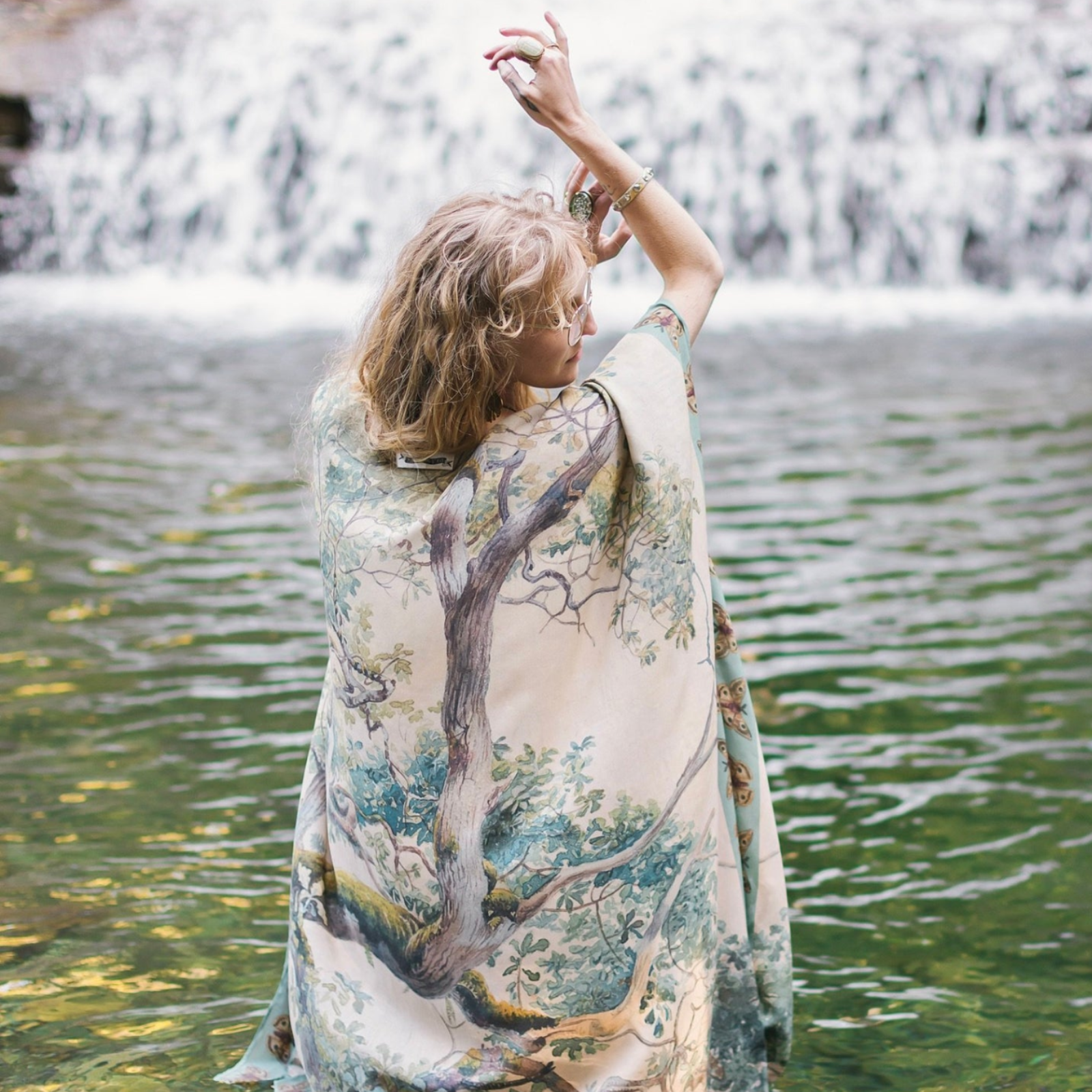 Market of Stars Mid Length Earth & Sky Goddess Kimono