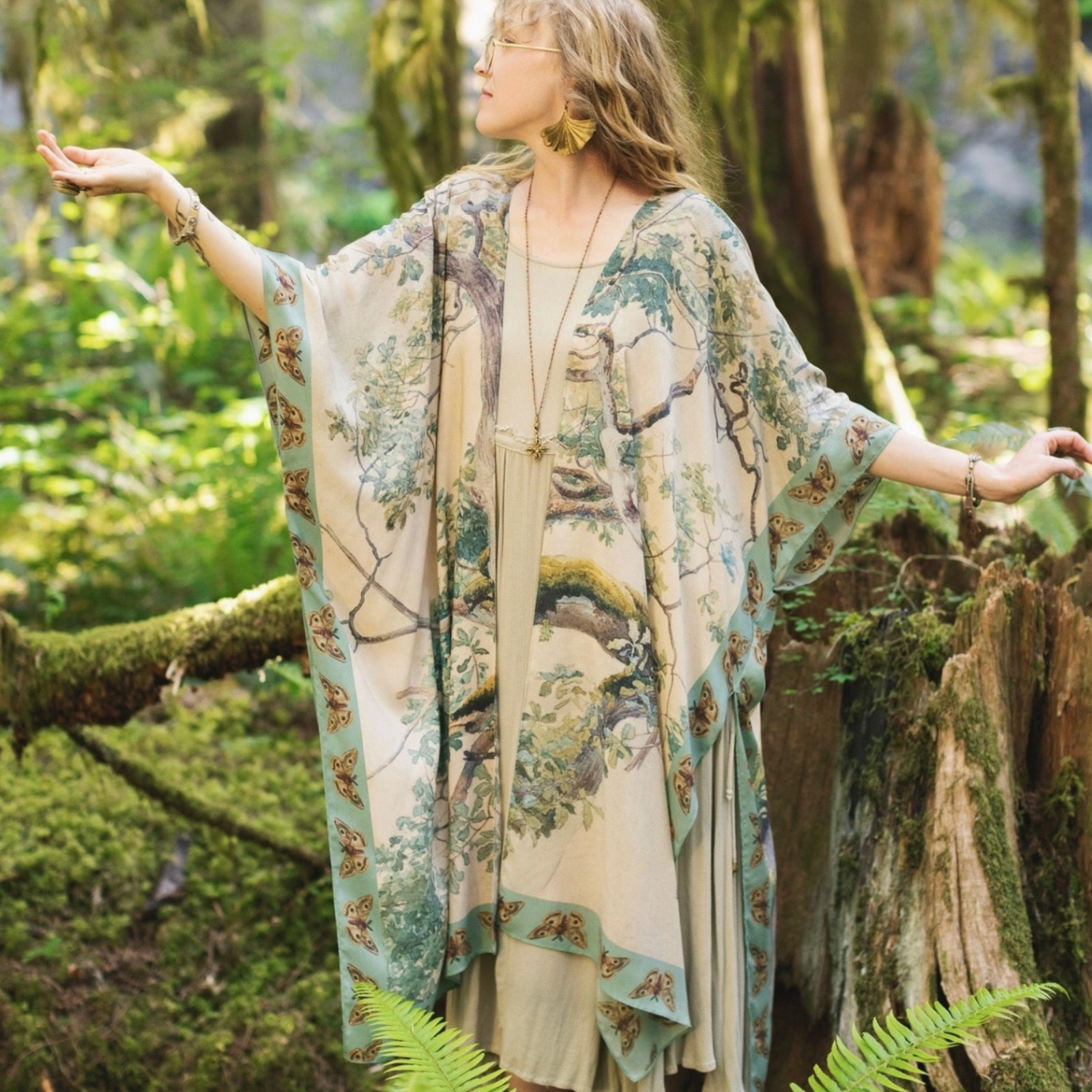 Market of Stars Mid Length Earth & Sky Goddess Kimono