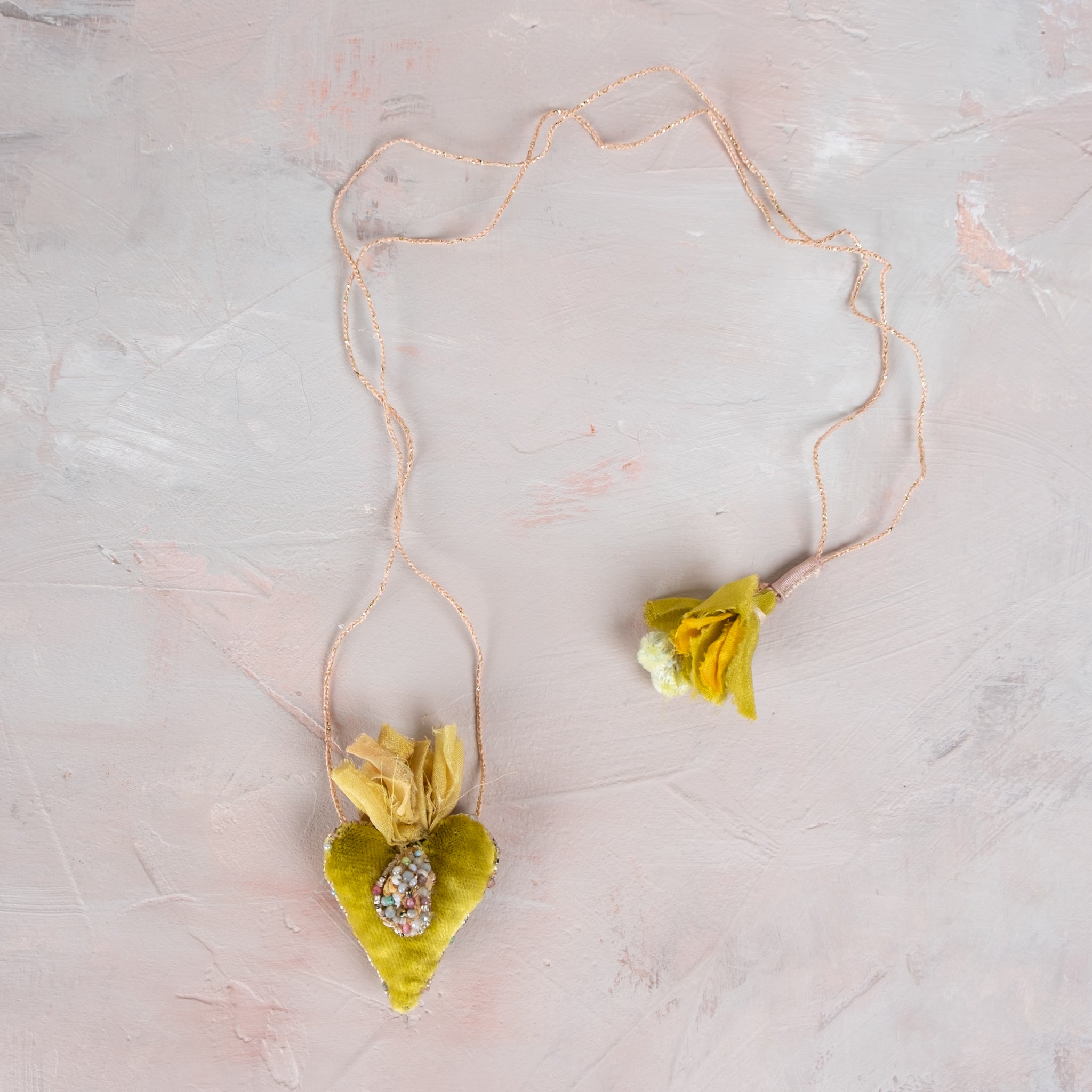 Antomoon Silk Velvet Hand Embroidered Heart Necklace