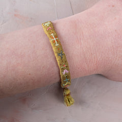 Antomoon Silk and Cotton Hand Embroidered Bracelet