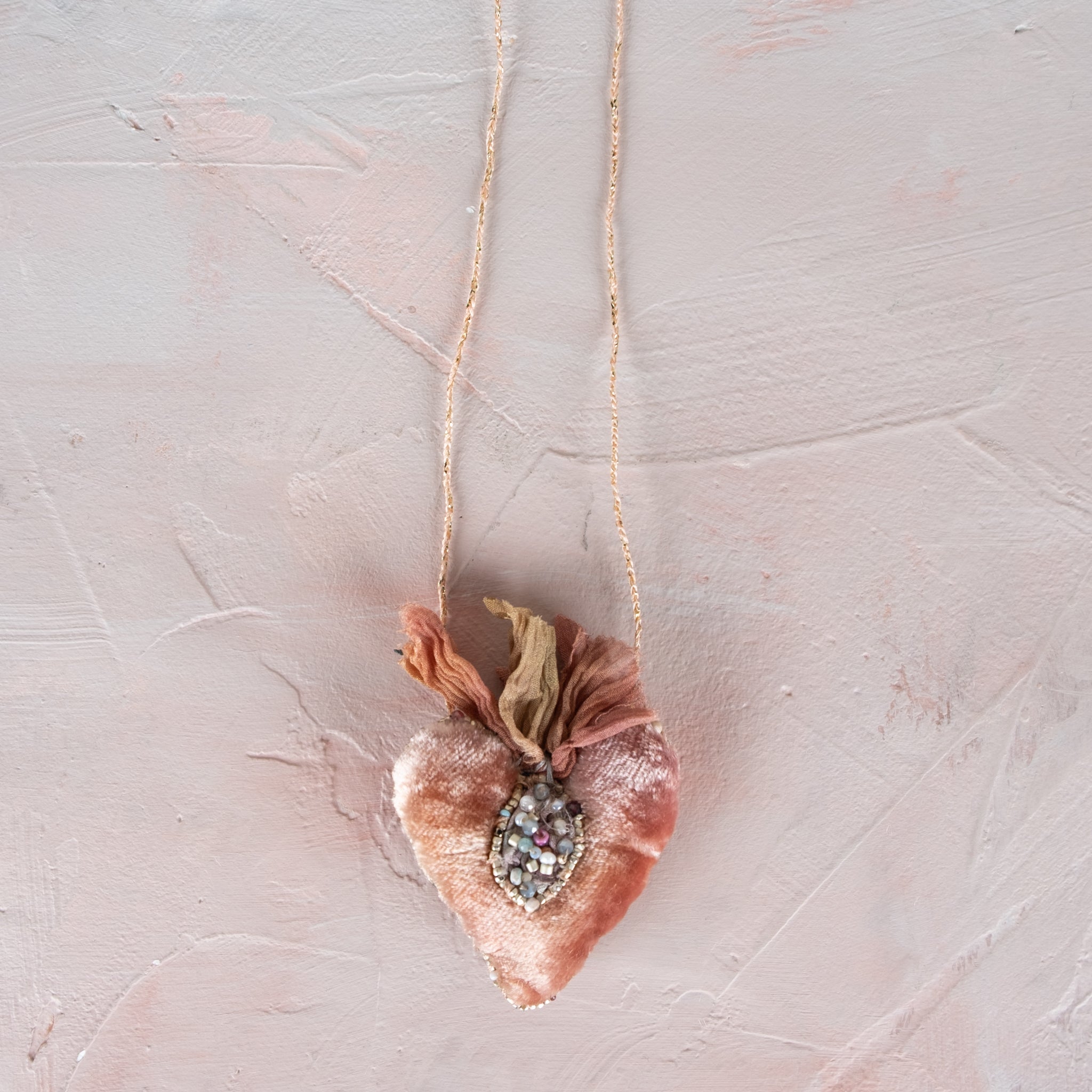Antomoon Silk Velvet Hand Embroidered Heart Necklace