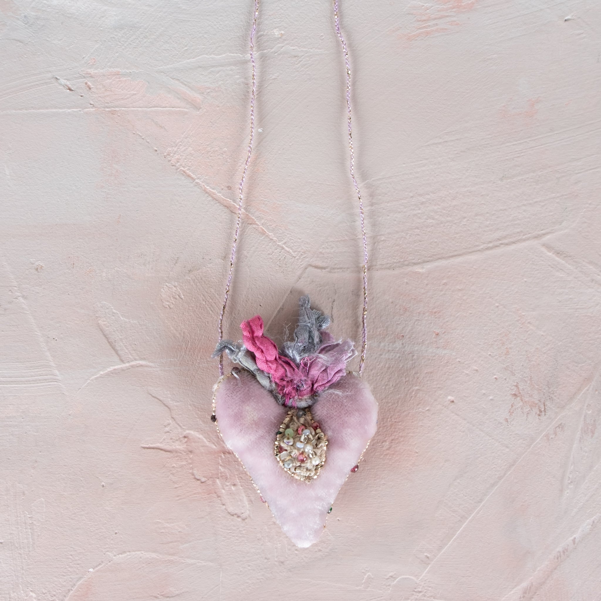 Antomoon Silk Velvet Hand Embroidered Heart Necklace