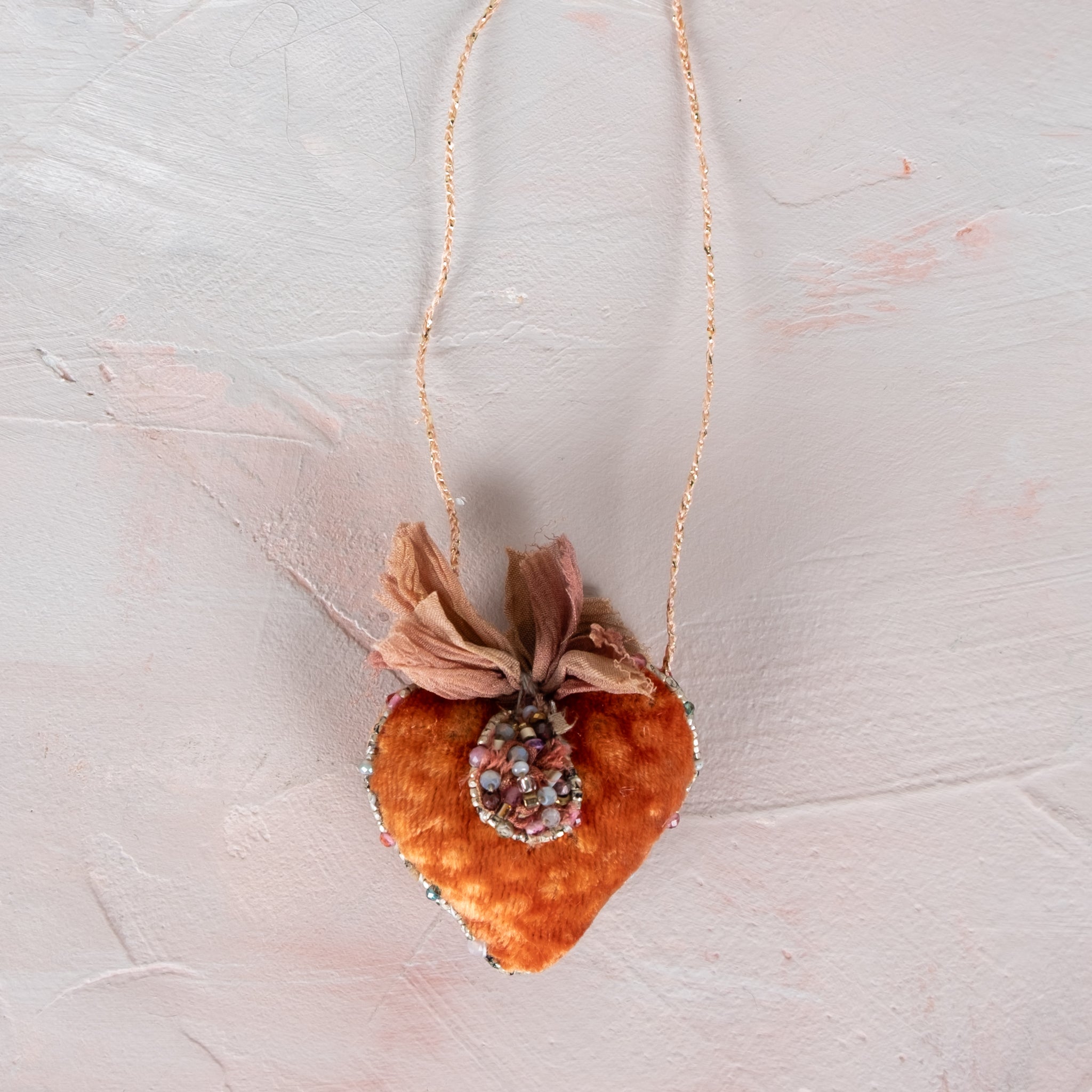 Antomoon Silk Velvet Hand Embroidered Heart Necklace