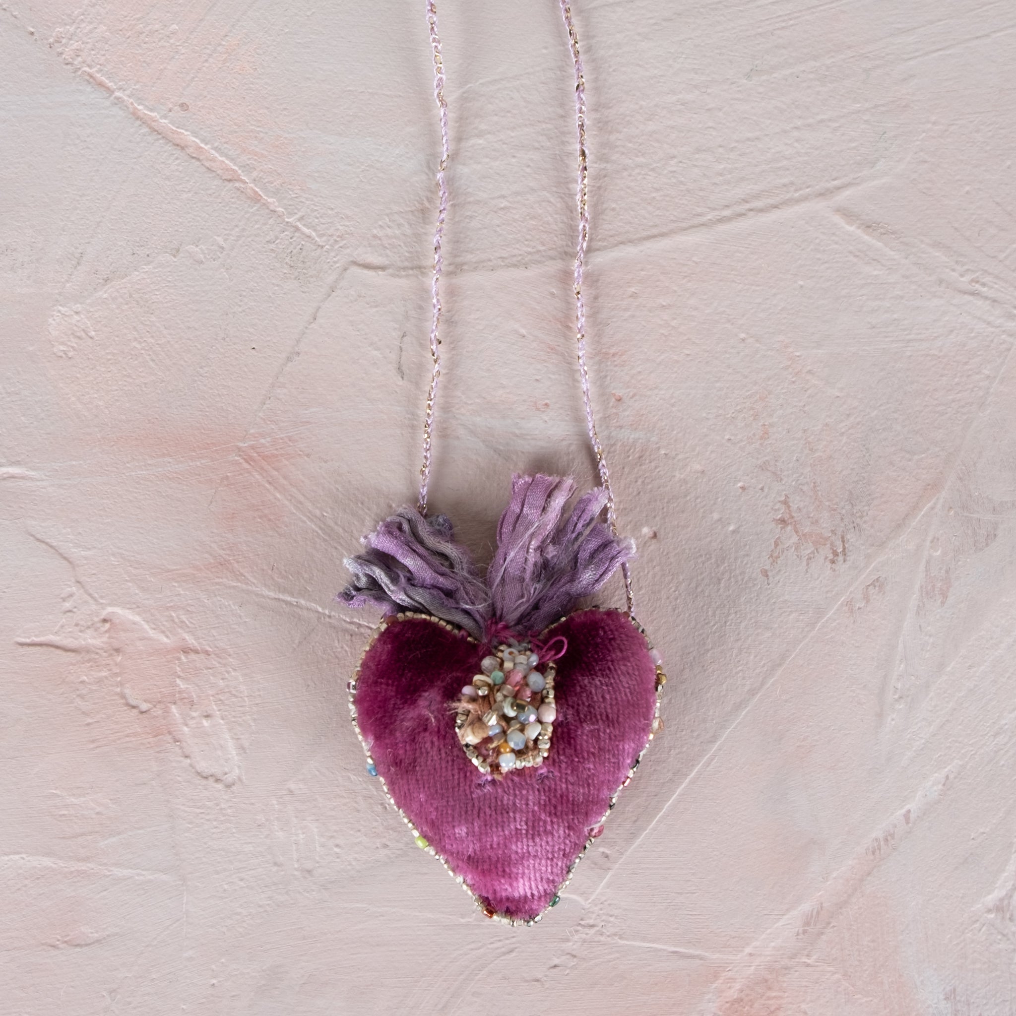 Antomoon Silk Velvet Hand Embroidered Heart Necklace