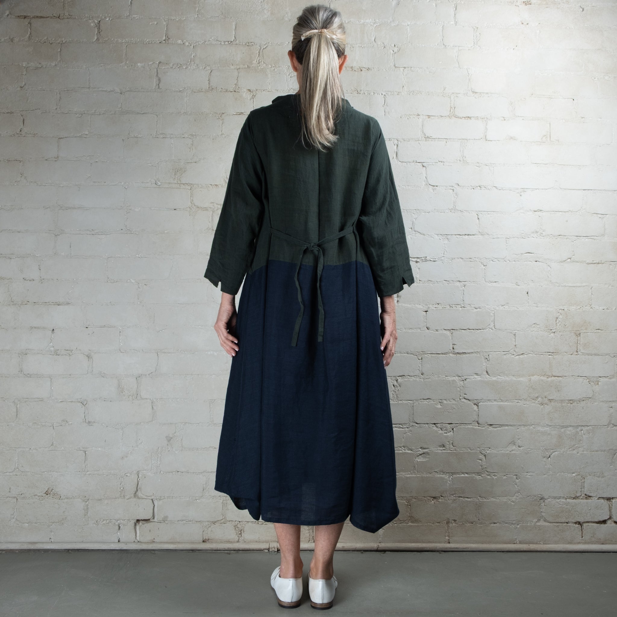 Hallelujah #8 Een Herderin Two Tone Linen Dress
