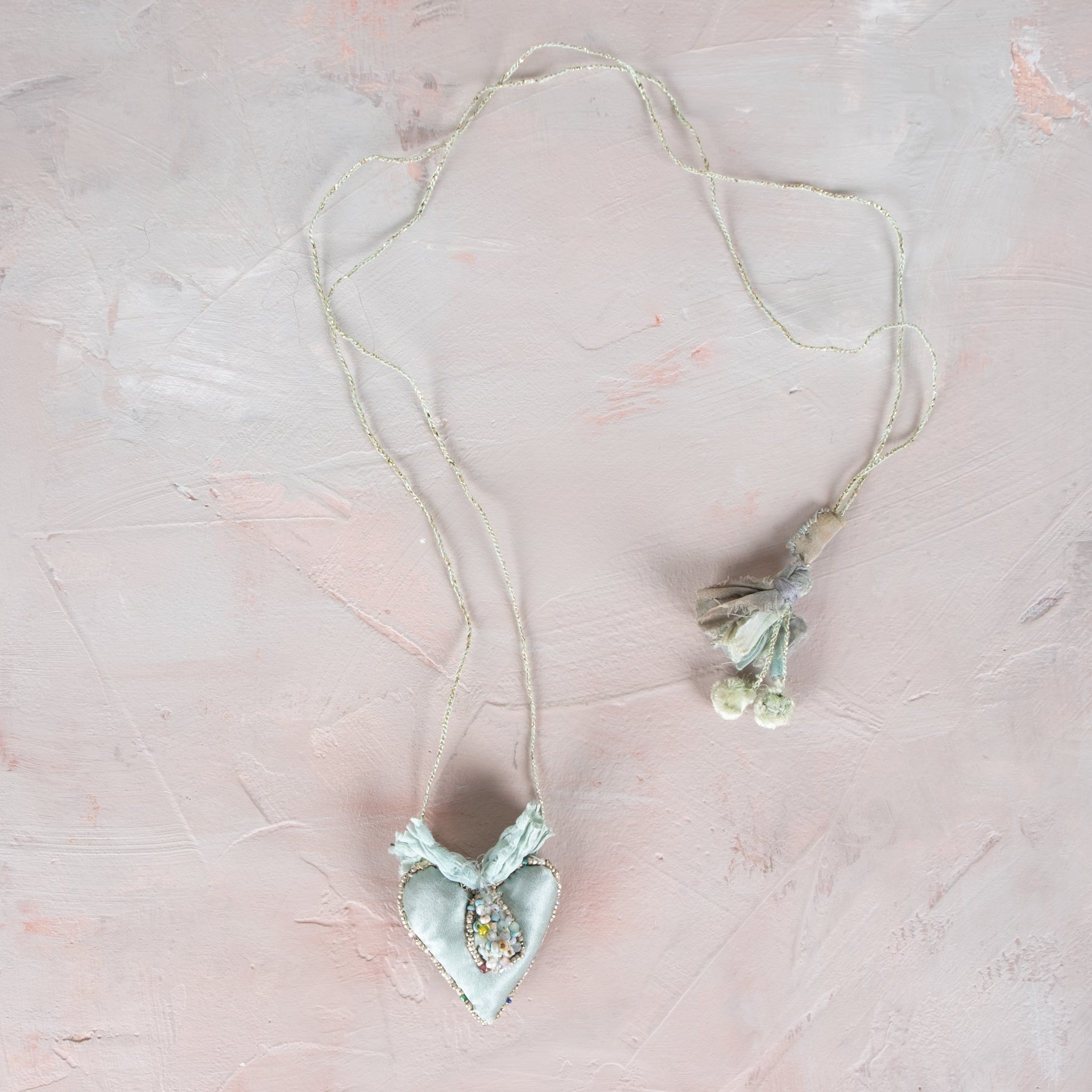 Antomoon Silk Velvet Hand Embroidered Heart Necklace