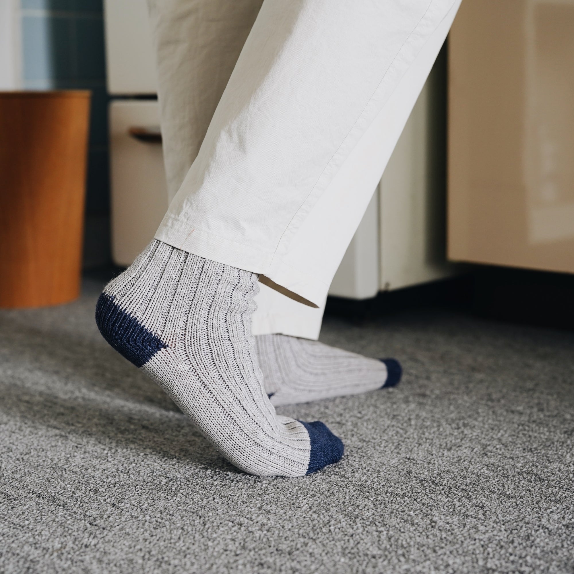 NISHIGUCHI KUTSUSHITA boston cotton socks with contrast tow and heel