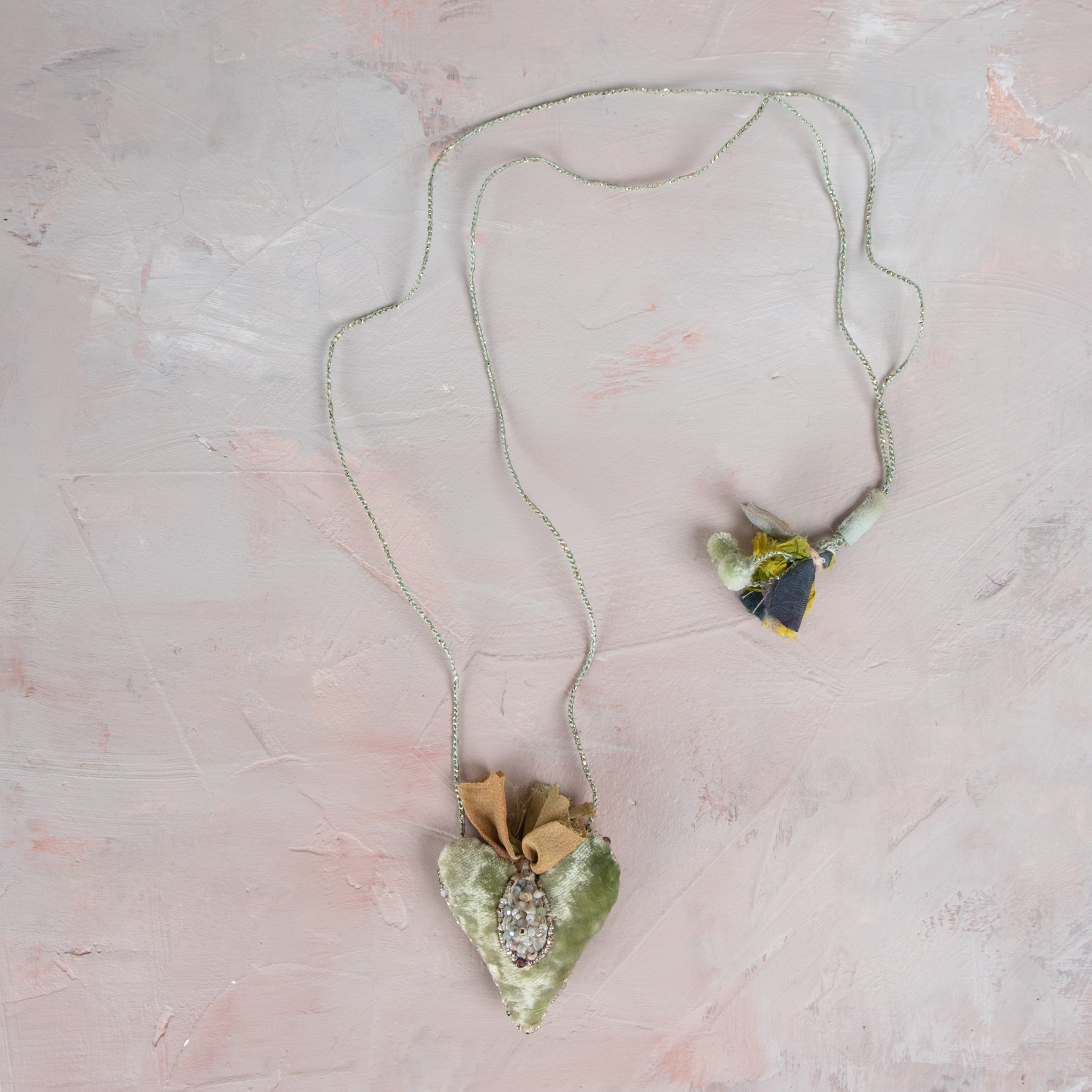 Antomoon Silk Velvet Hand Embroidered Heart Necklace
