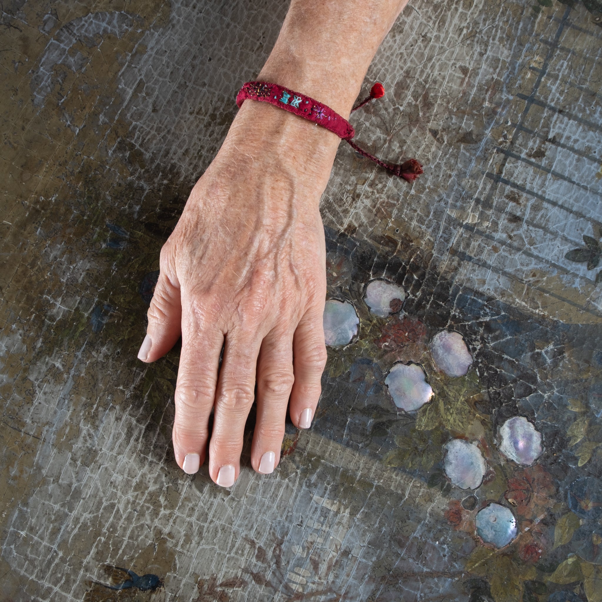 Antomoon Hand Embroidered Bracelet