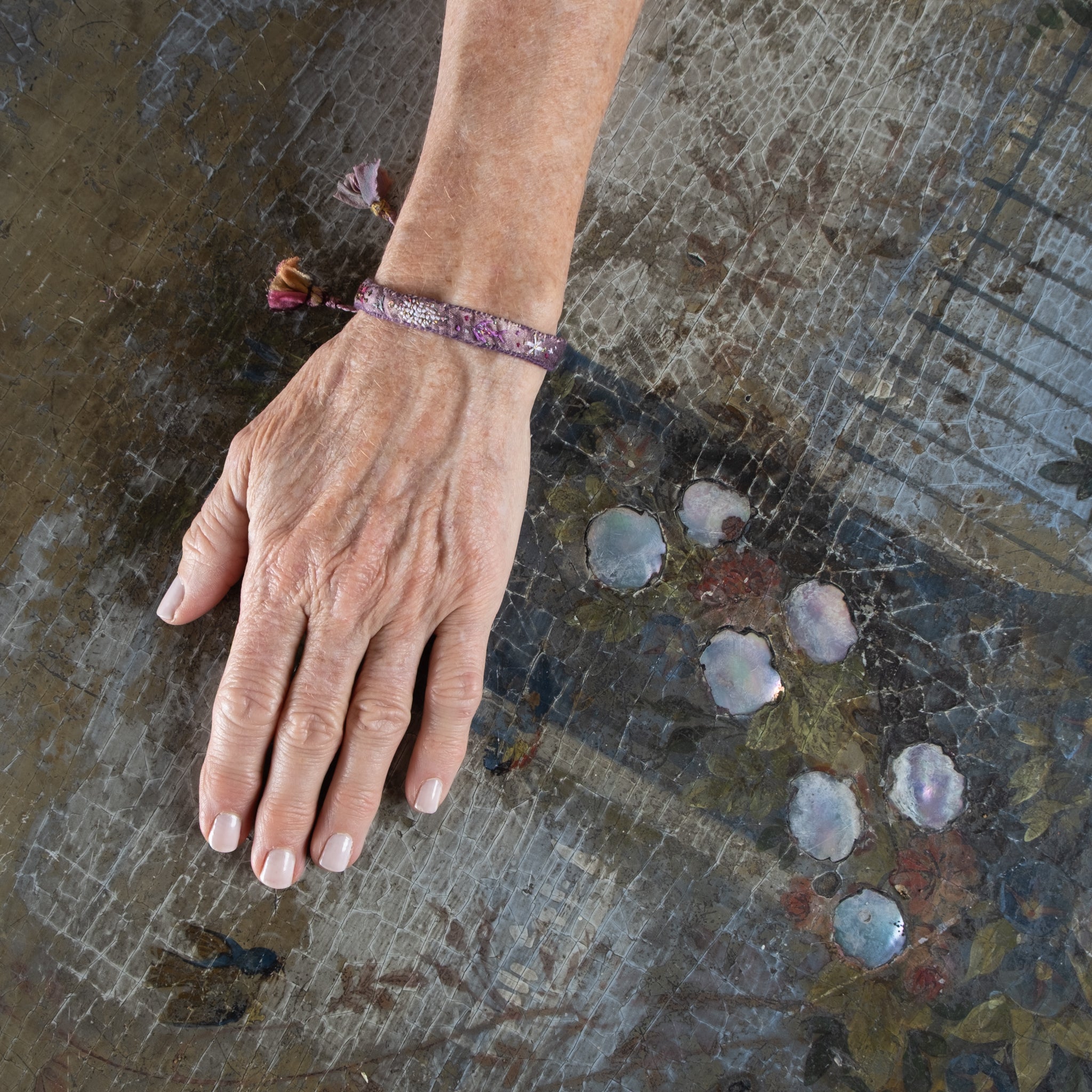 Antomoon Hand Embroidered Bracelet