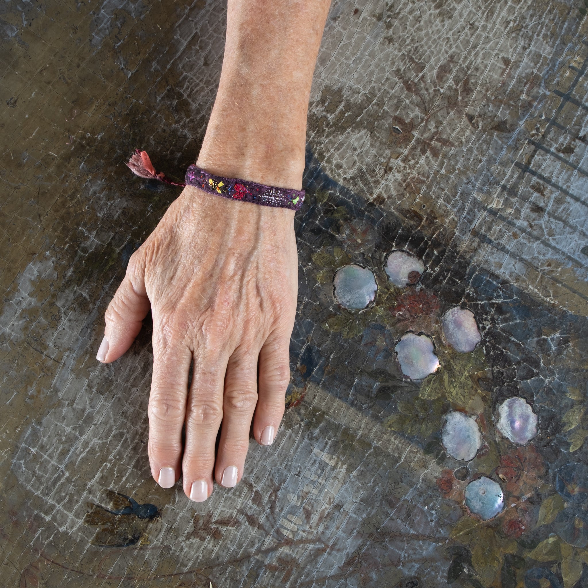 Antomoon Hand Embroidered Bracelet