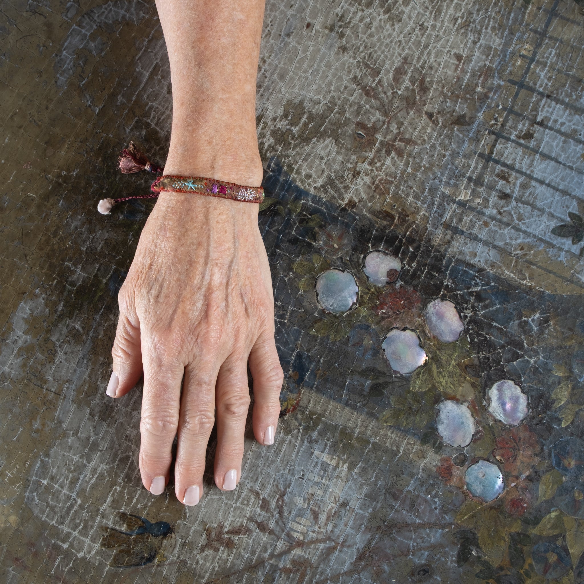 Antomoon Hand Embroidered Bracelet