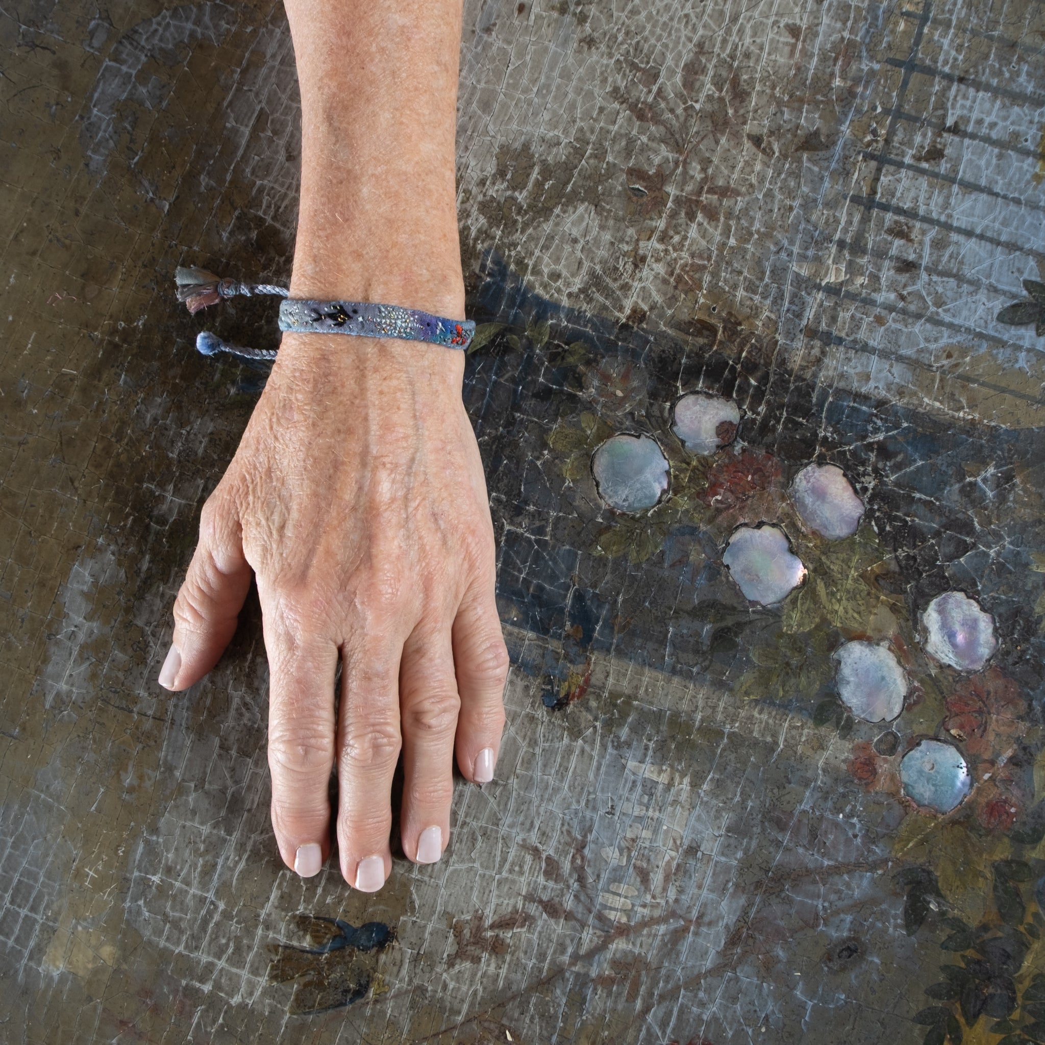 Antomoon Hand Embroidered Bracelet