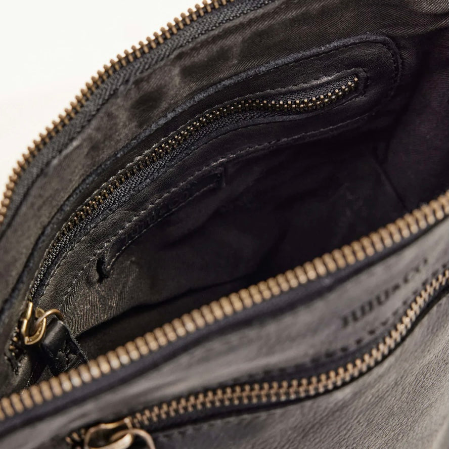 Juju & Co Large Essential Pouch Bag