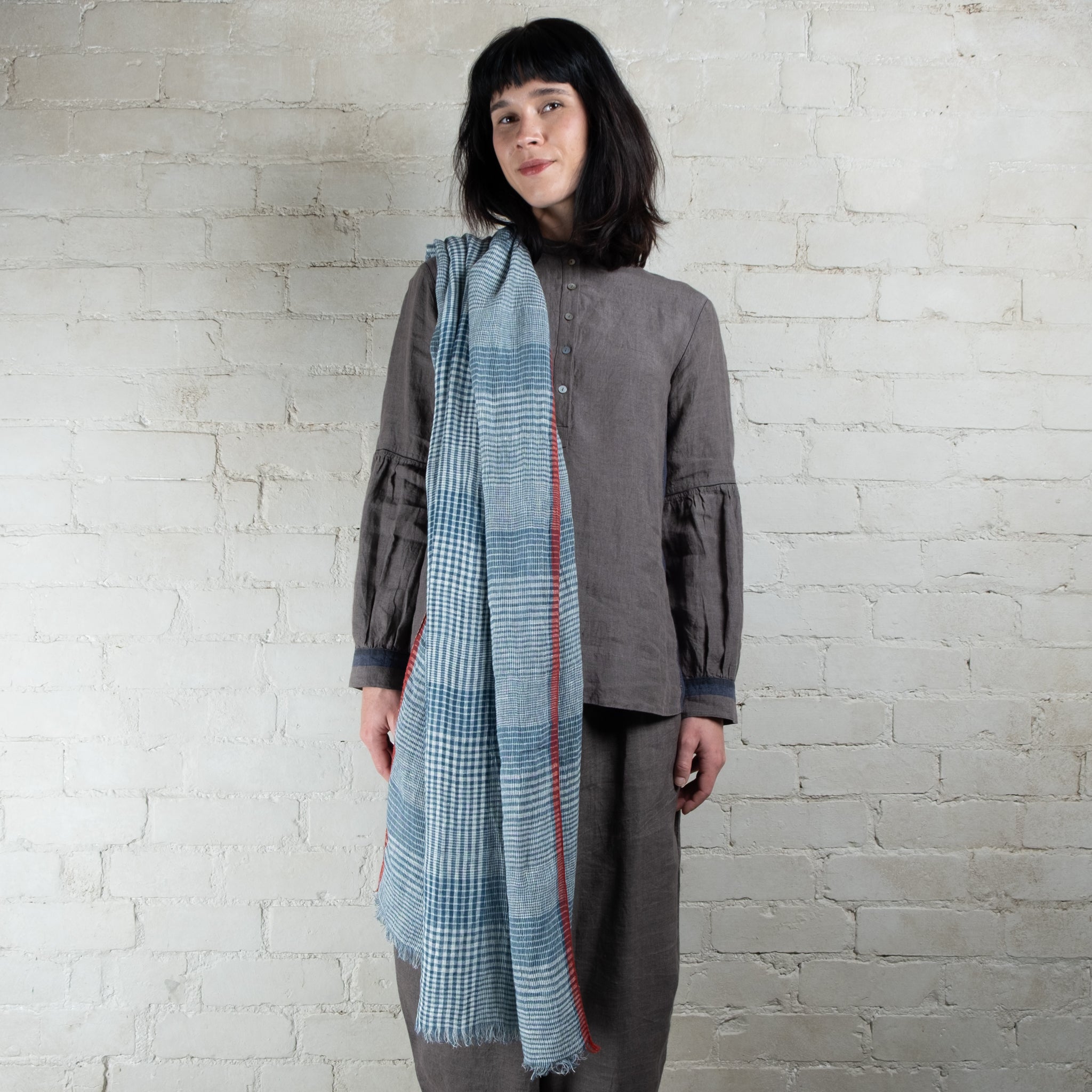 DVE Hand Loomed Linen Scarf NJ-94