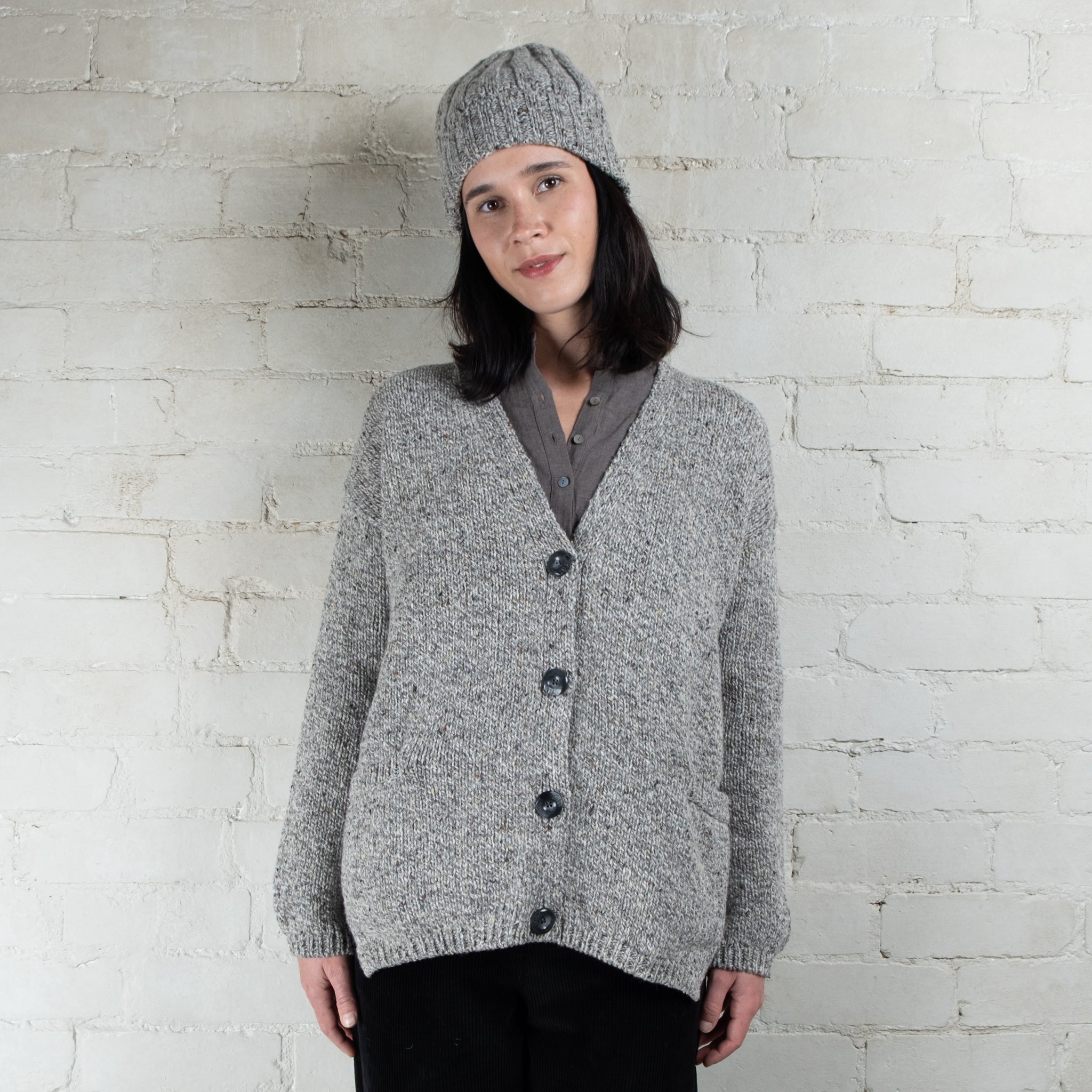 Fisherman Out of Ireland Porridge Slouchy V Neck Donegal Cardigan
