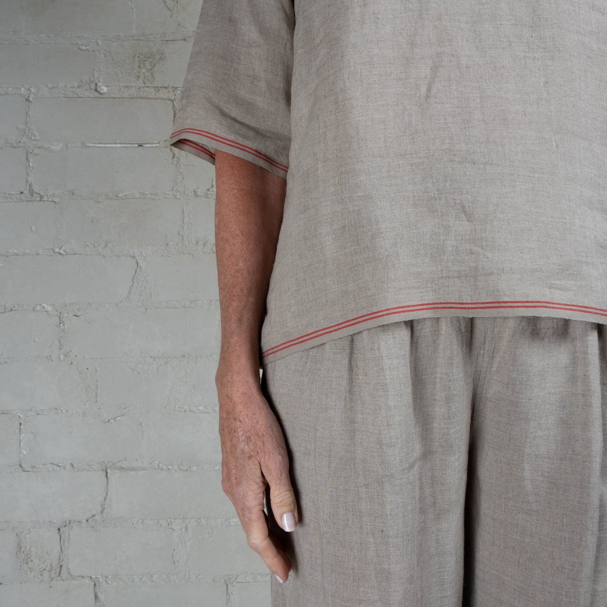 DVE Karalika Linen Top