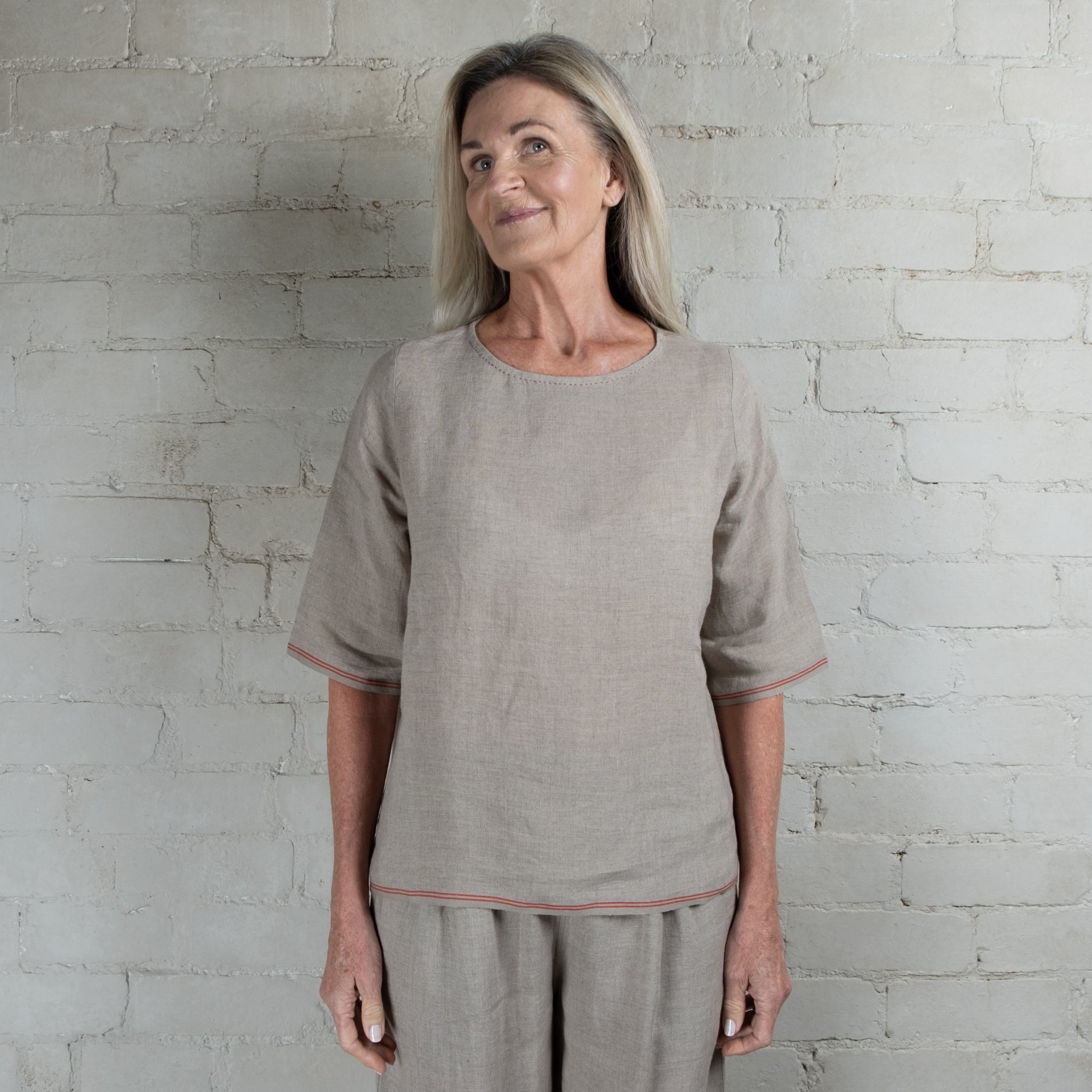 DVE Karalika Linen Top