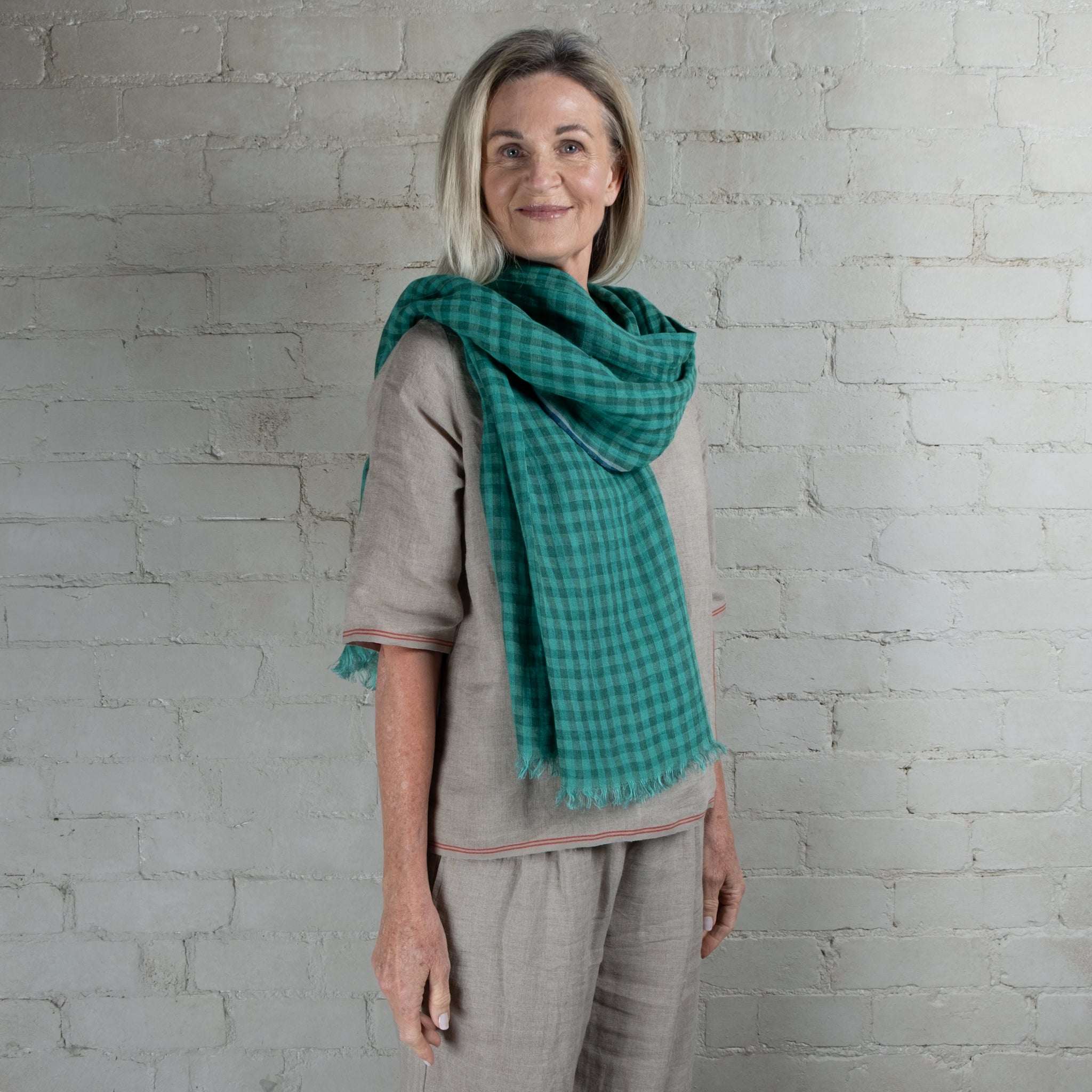 DVE Hand Loomed Emerald Linen Check Scarf