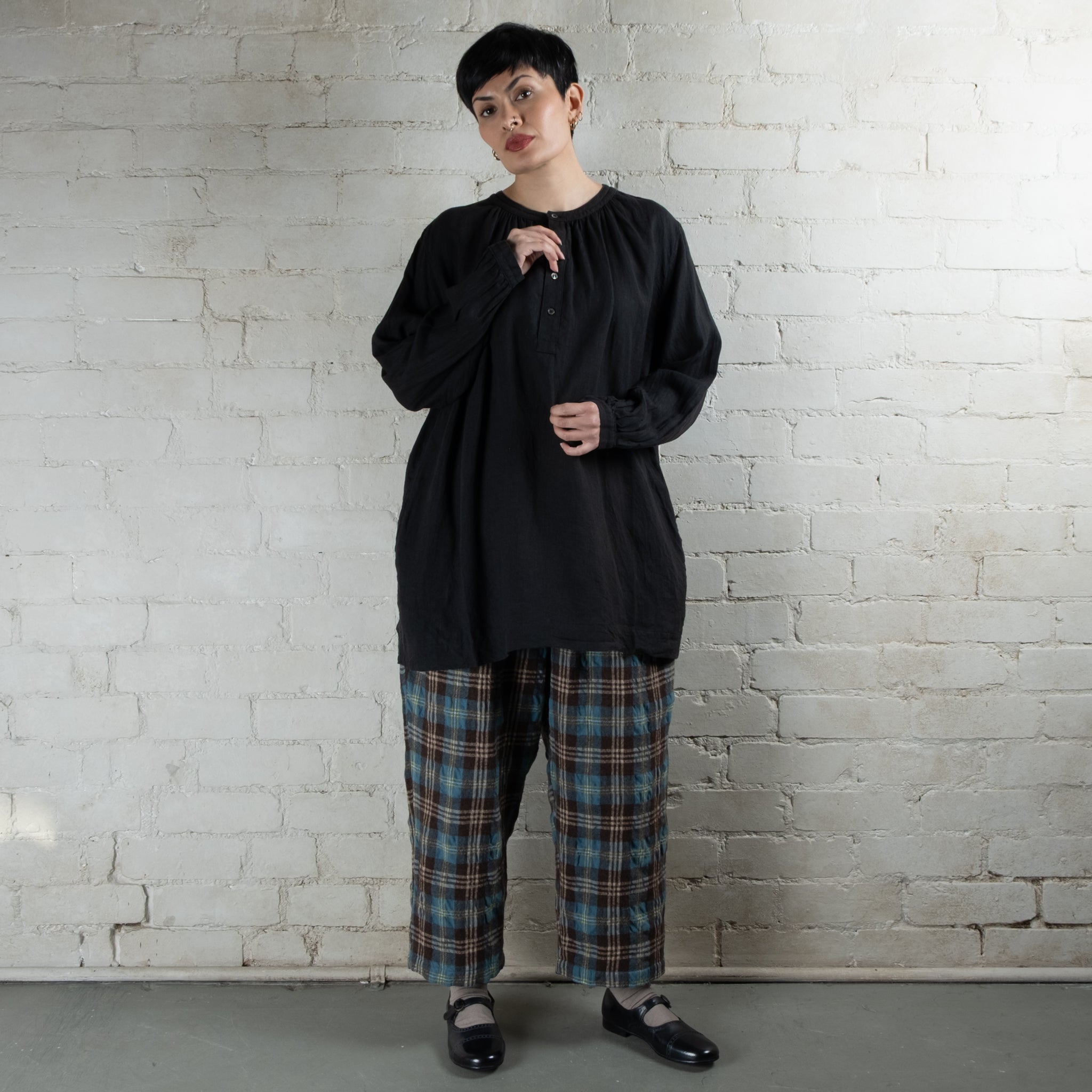Ichi Antiquités Black Linen Henley Blouse