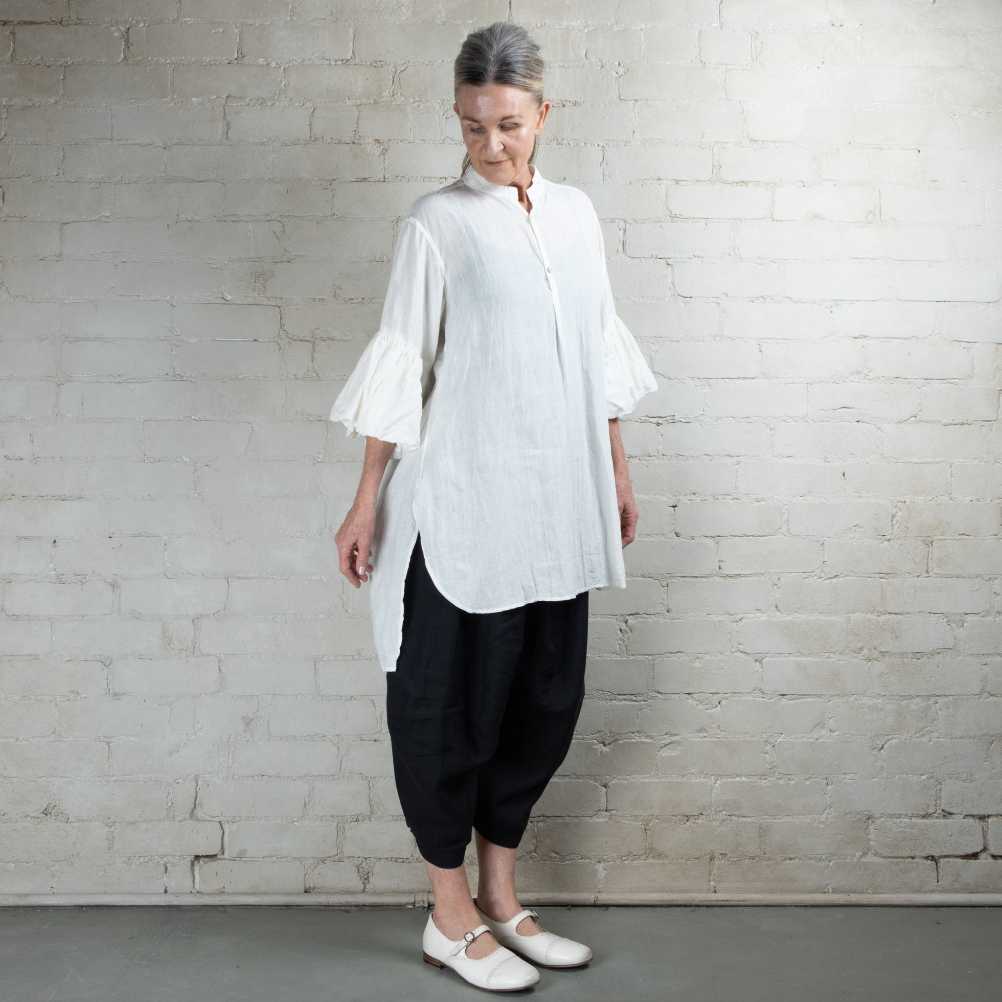 Hallelujah Off White #11 Edwardian Linen Chemise