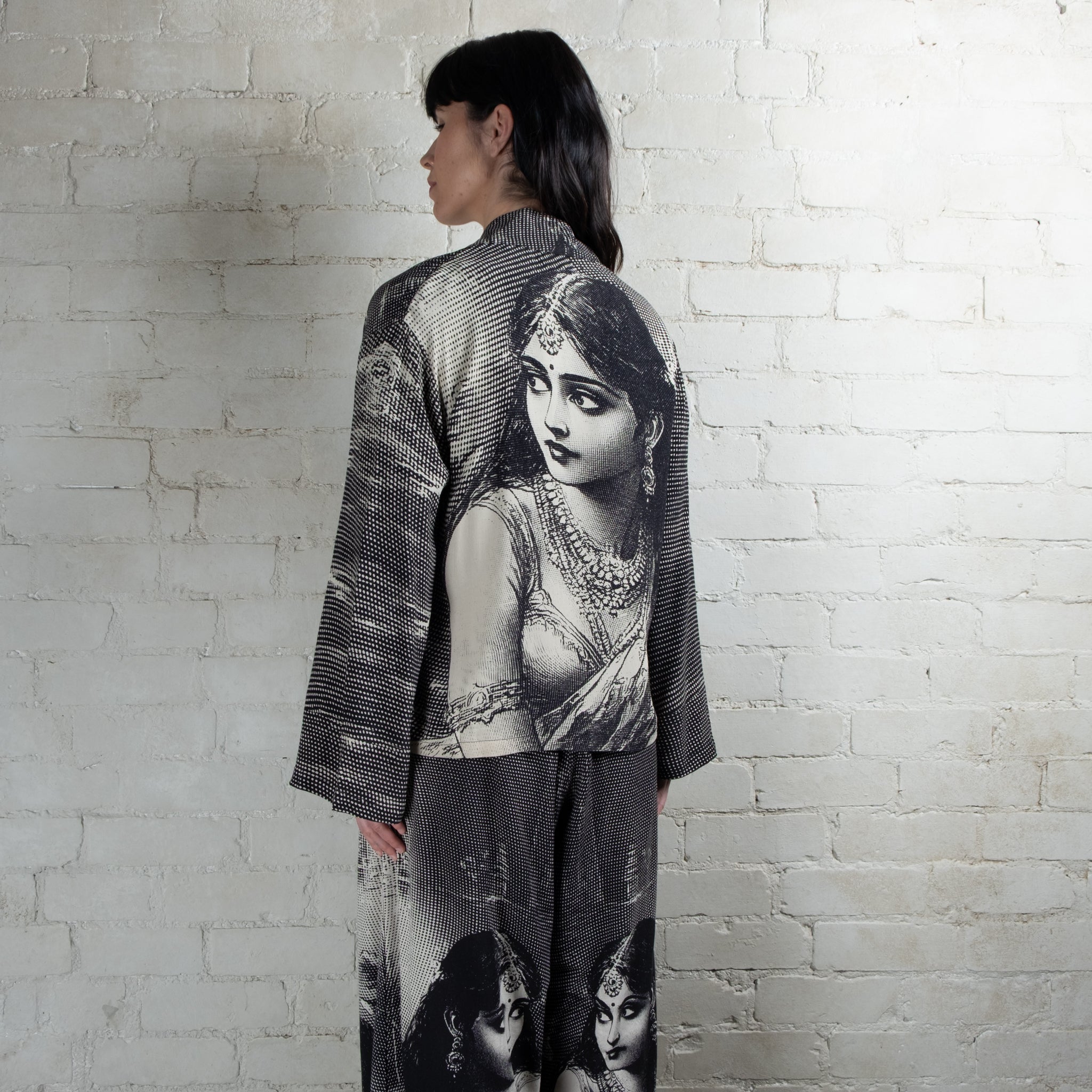 The Esoteric World Kebaya Lotus Lady Kimono