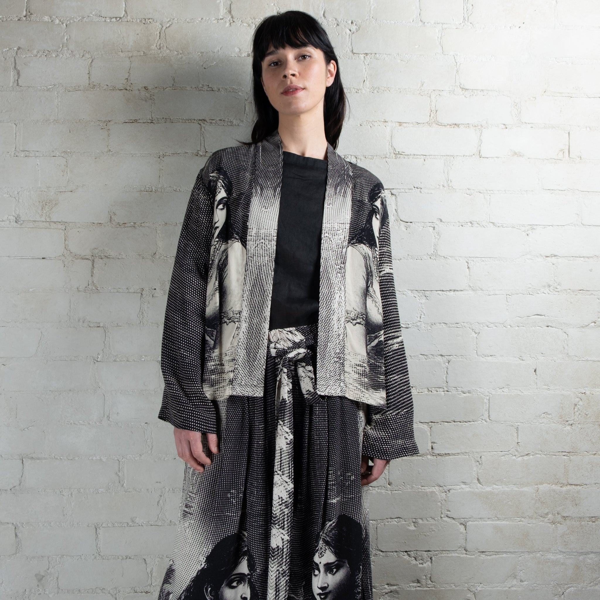 The Esoteric World Kebaya Lotus Lady Kimono