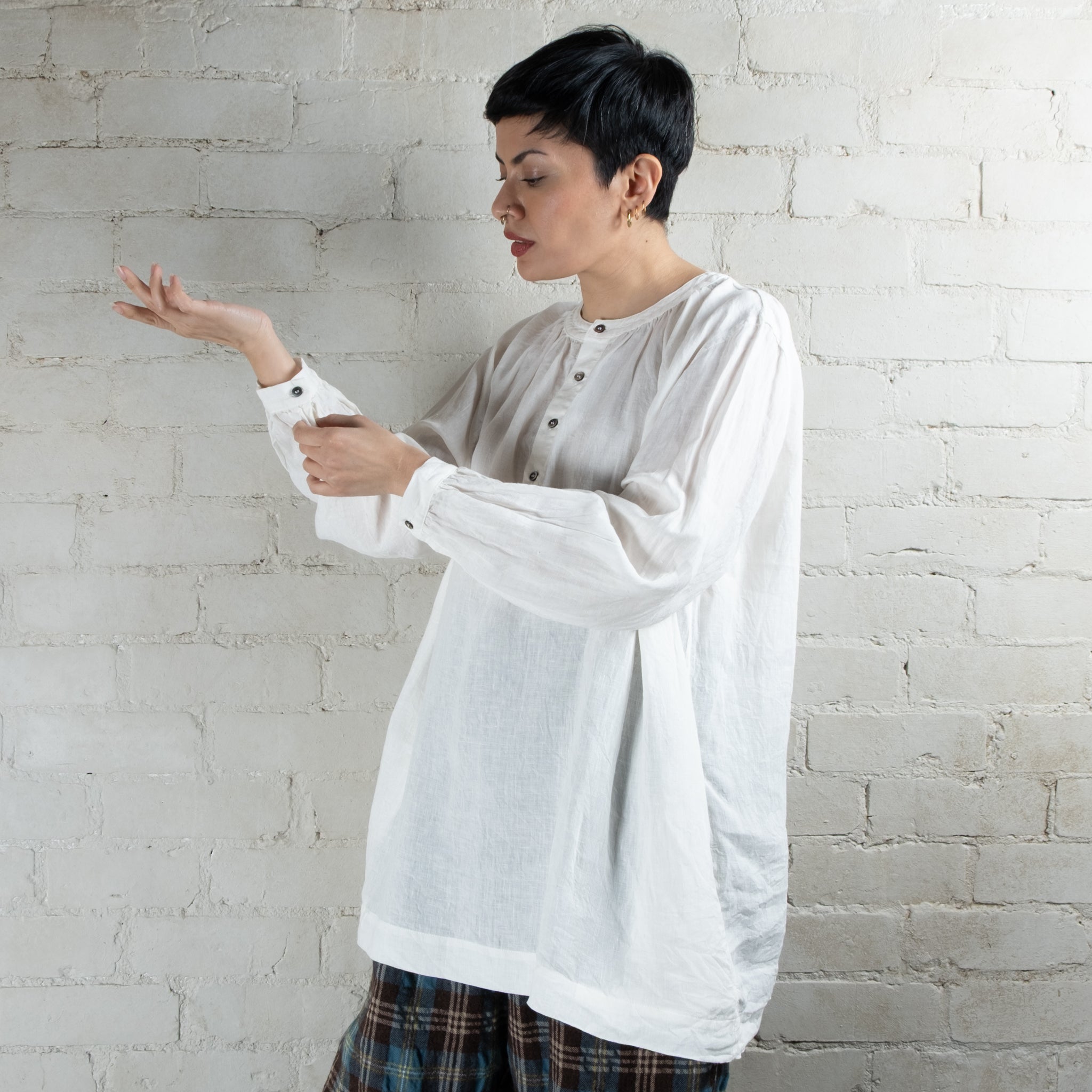 Ichi Antiquités White Linen Henley Blouse