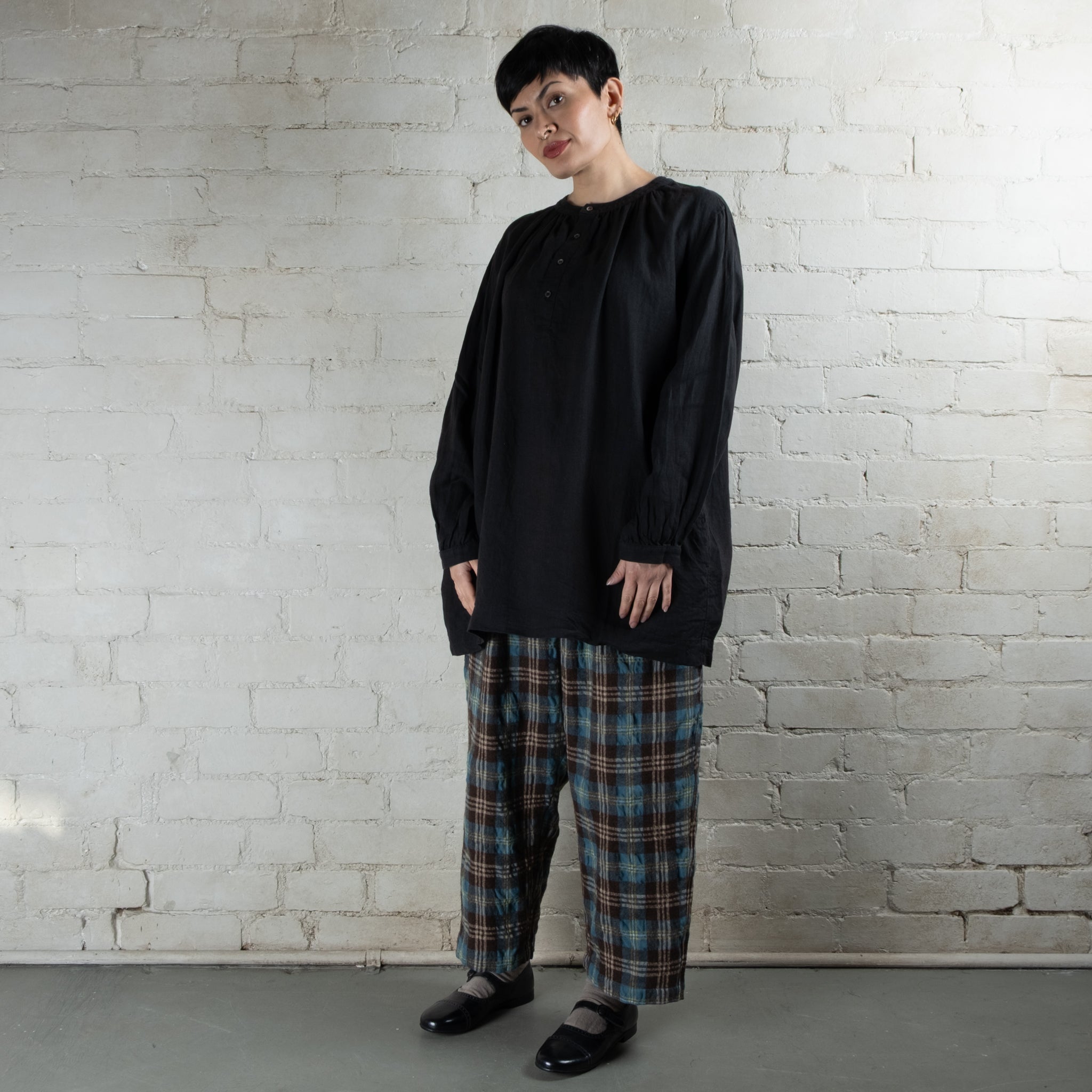 Ichi Antiquités Black Linen Henley Blouse