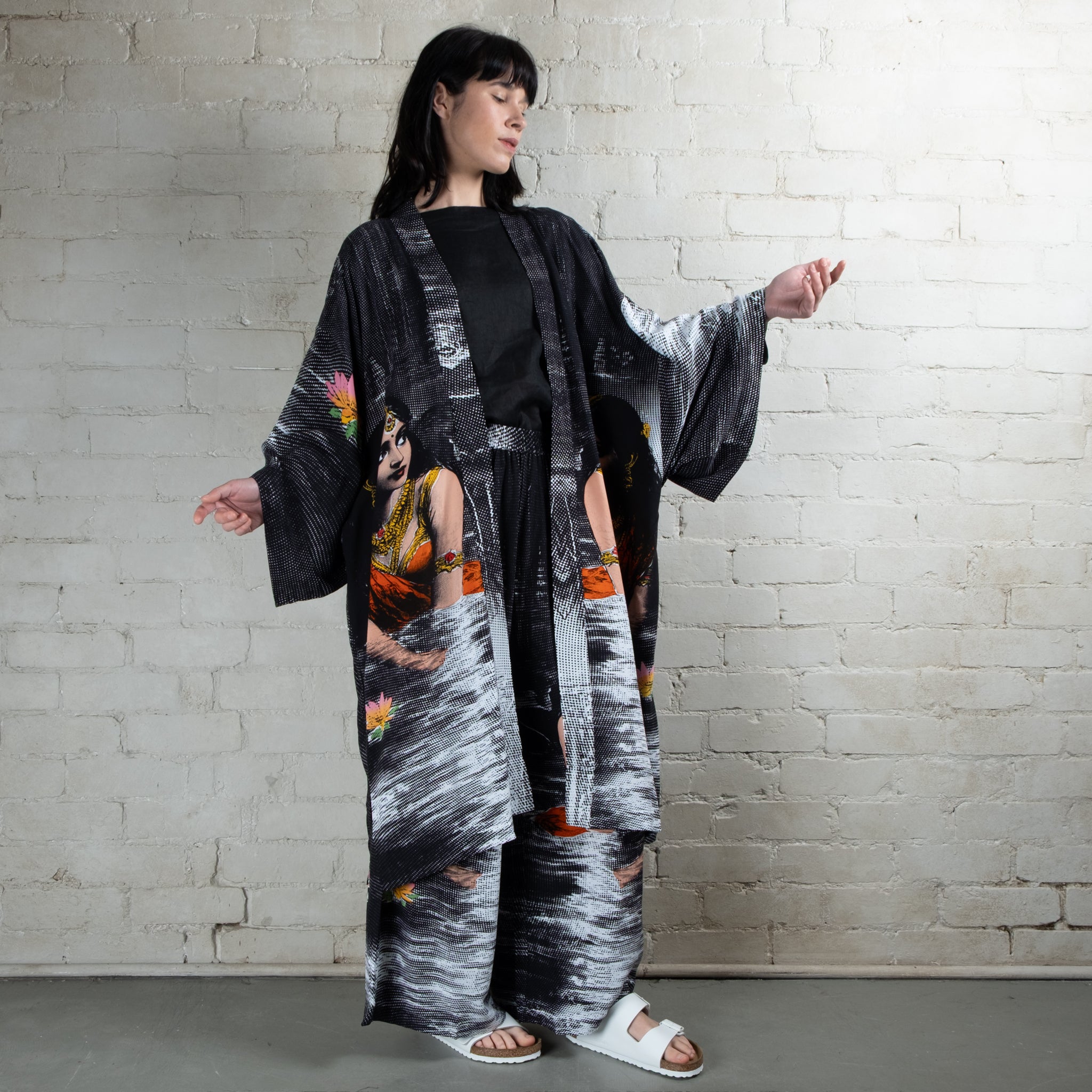 The Esoteric World Sunset Kimono