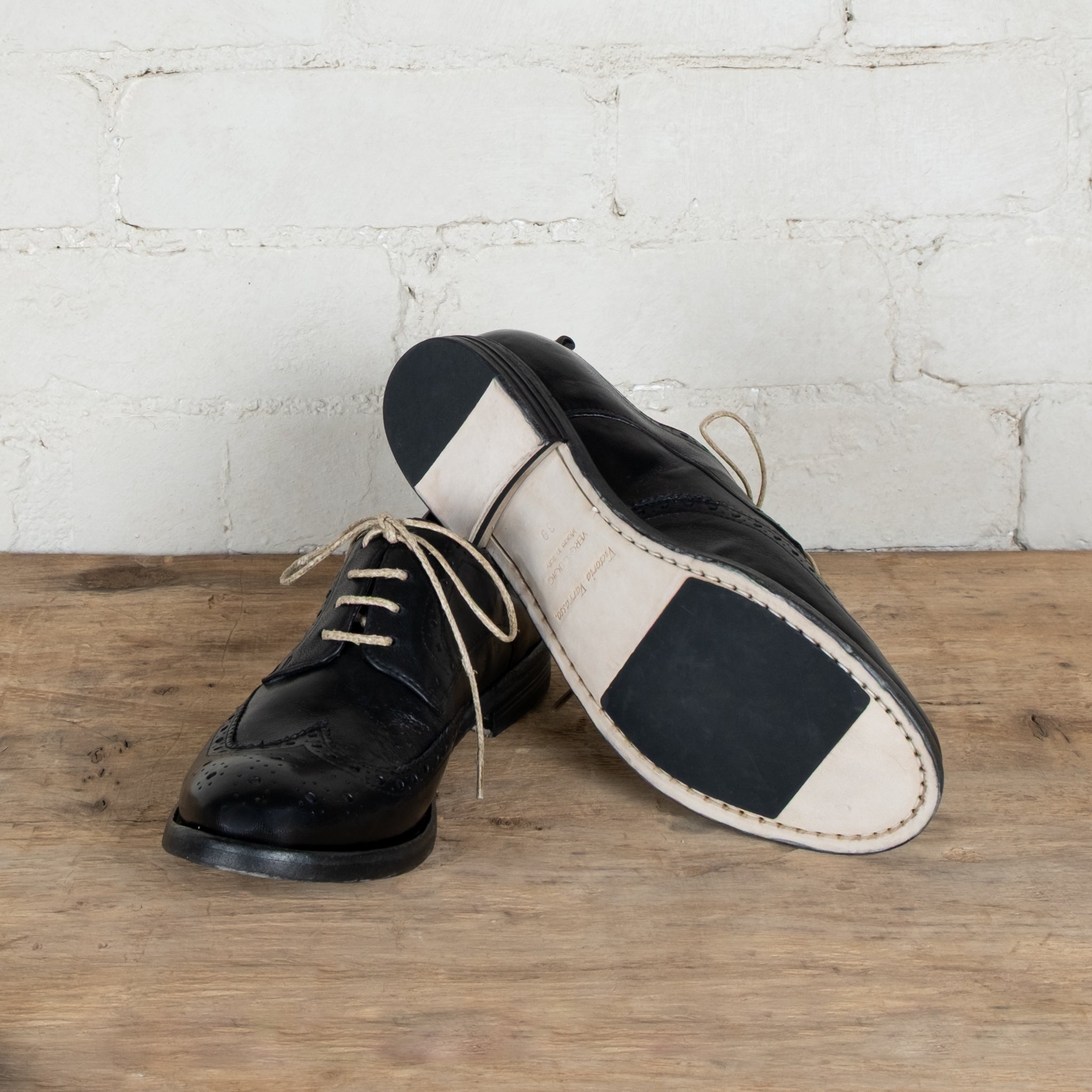 Victoria Varrasso Gaspard Lace-up Nero Leather Brogues