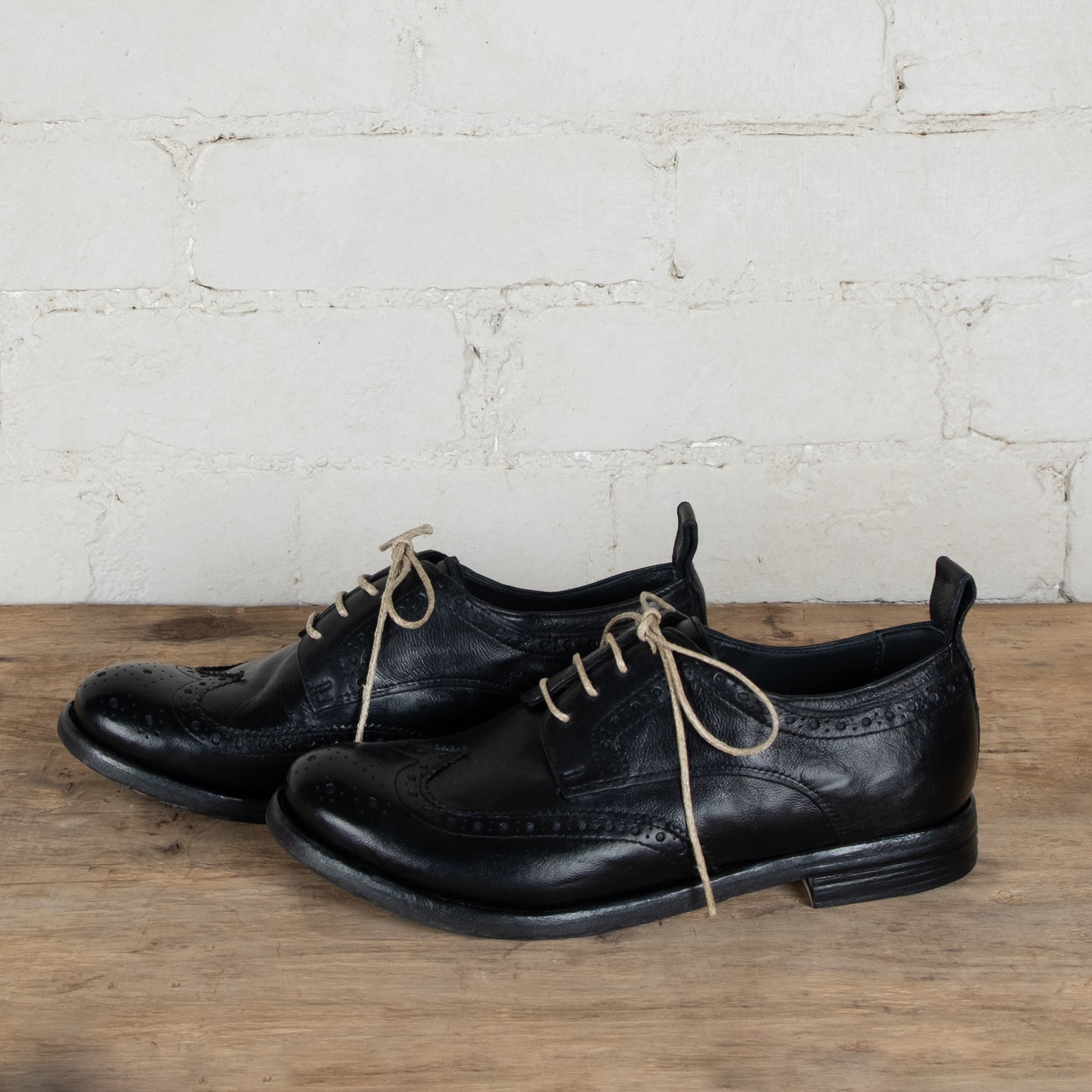 Victoria Varrasso Gaspard Lace-up Nero Leather Brogues