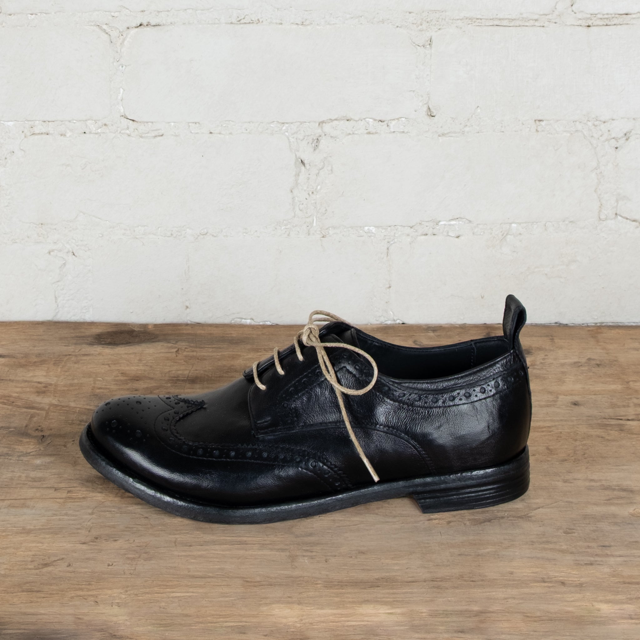 Victoria Varrasso Gaspard Lace-up Nero Leather Brogues