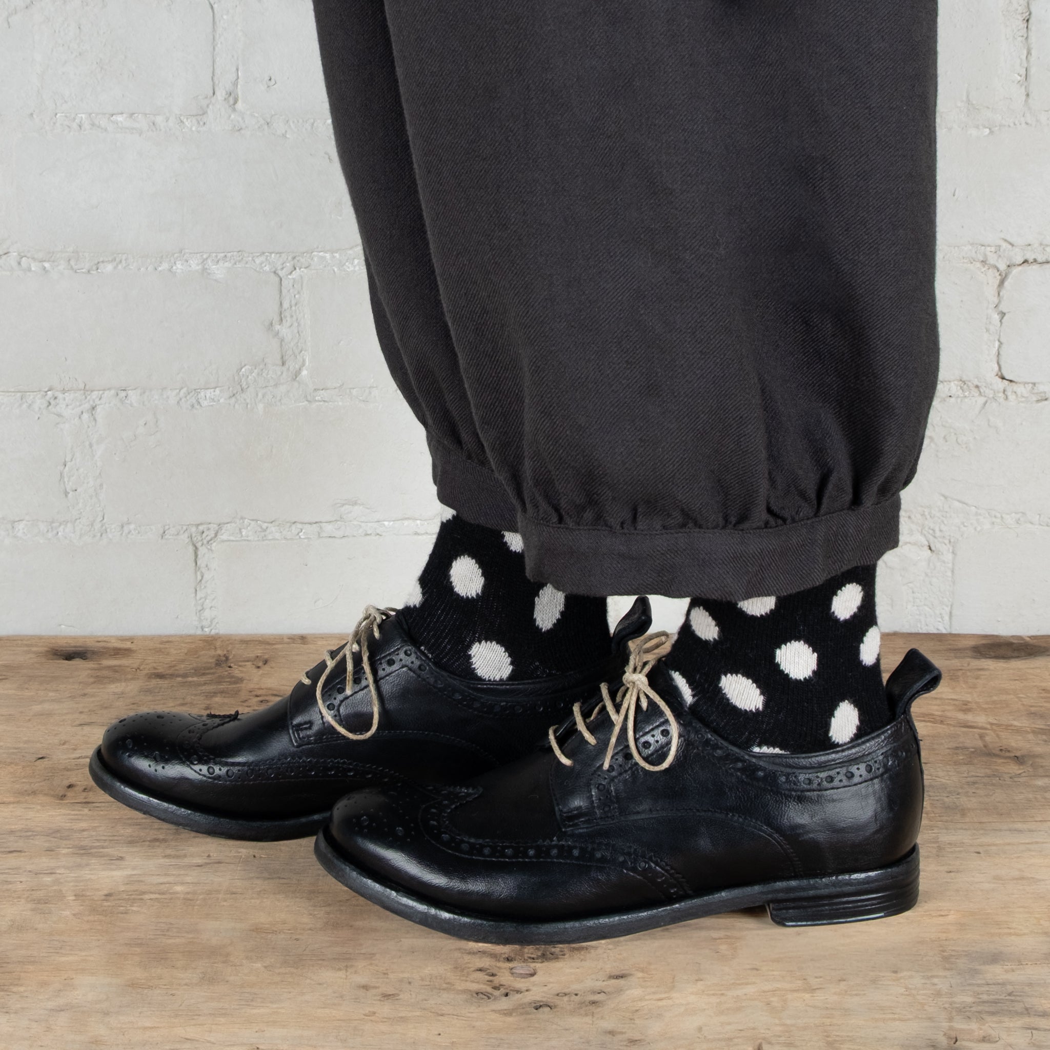 Victoria Varrasso Gaspard Lace-up Nero Leather Brogues
