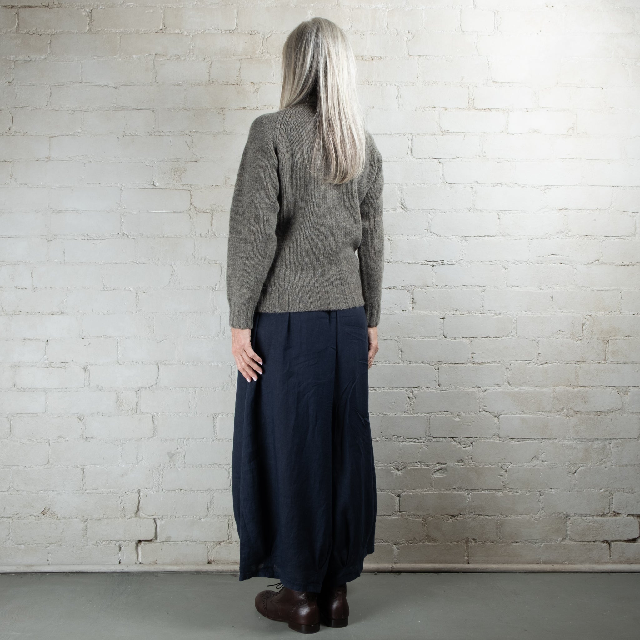 Harley of Scotland Fossil Chunky Knit Wool Cardigan With Pockets