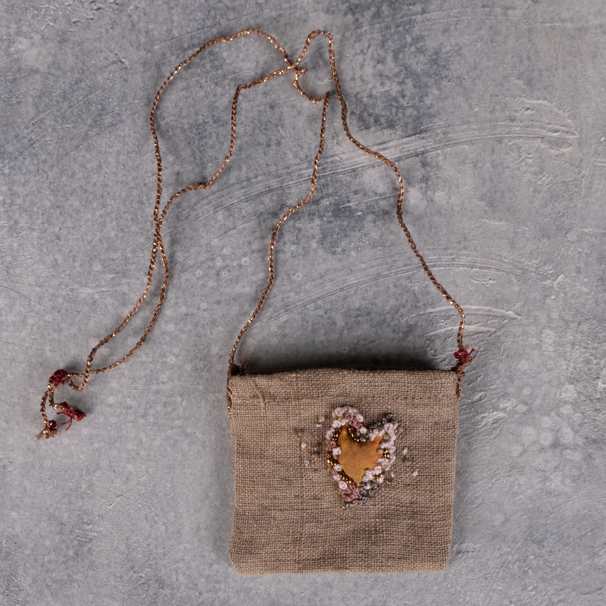 Antomoon Hand Embroidered Pouch Necklace