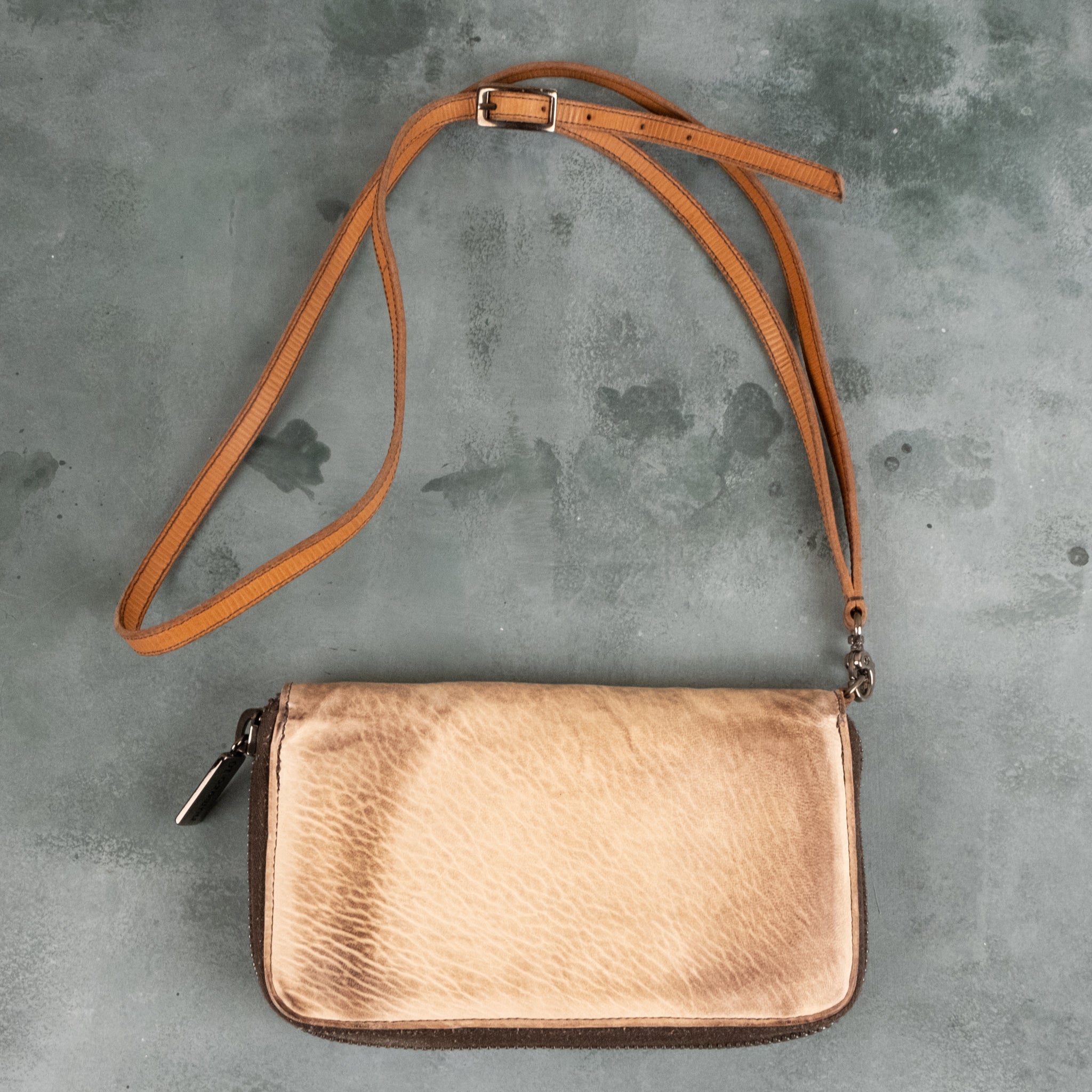 Numero 10 Queens Sand Leather Wallet and Bag