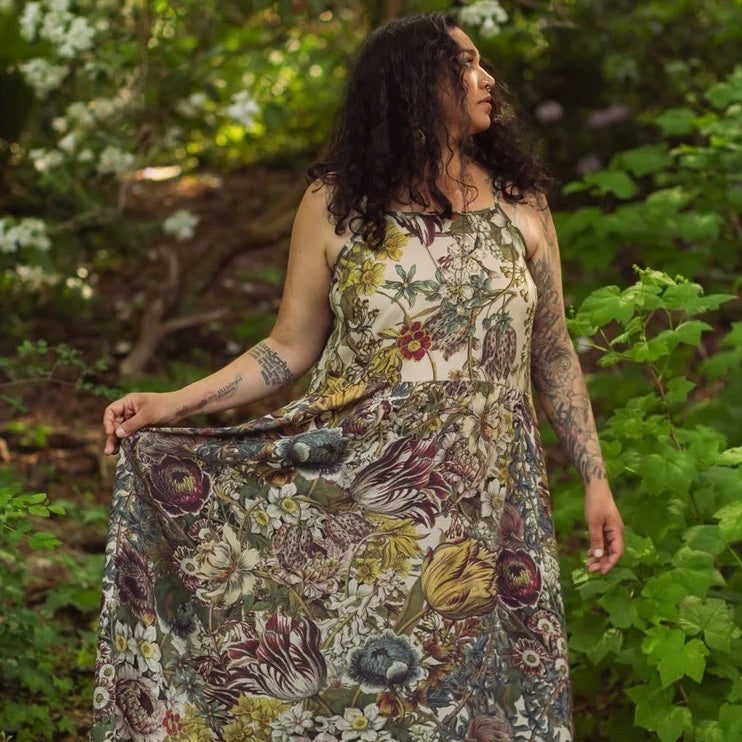 Market of Stars Love Grows Wild Bohéme Long Floral & Bees Maxi Slip Dress