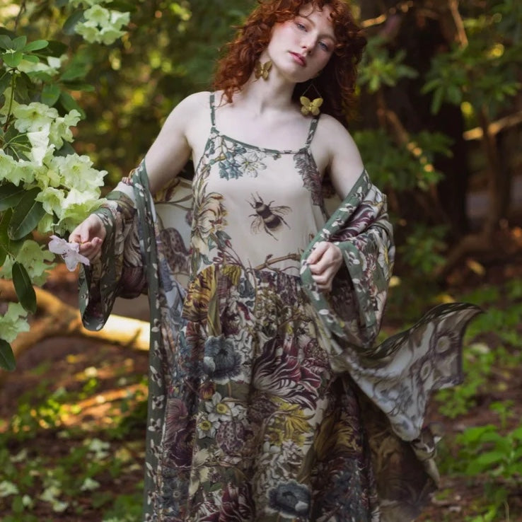 Market of Stars Love Grows Wild Bohéme Long Floral & Bees Maxi Slip Dress