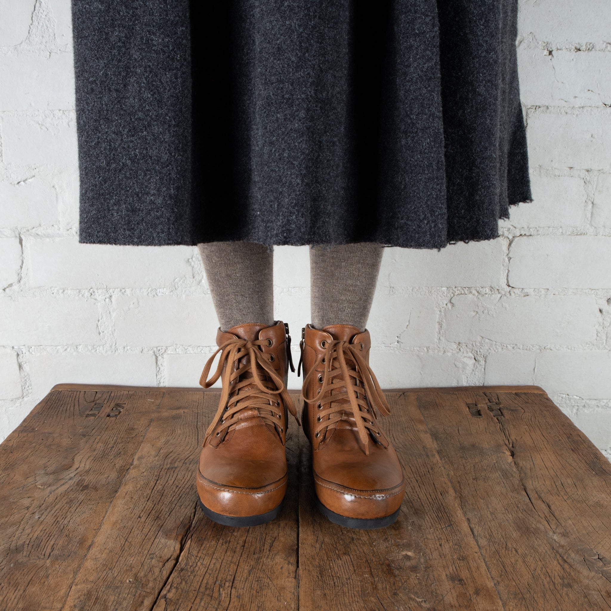 Victoria Varrasso Toffee Sportiva Hightops