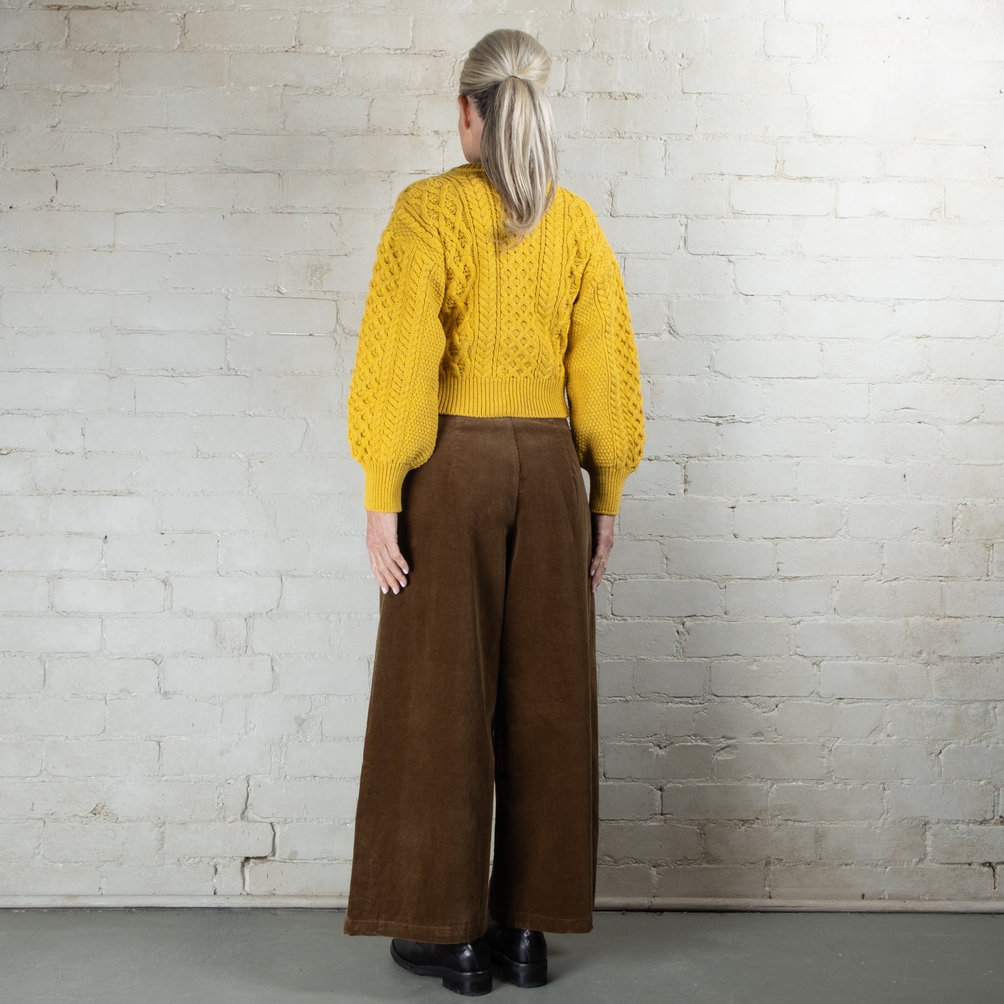 Aran Merino Sunflower Clover Cropped Cardigan